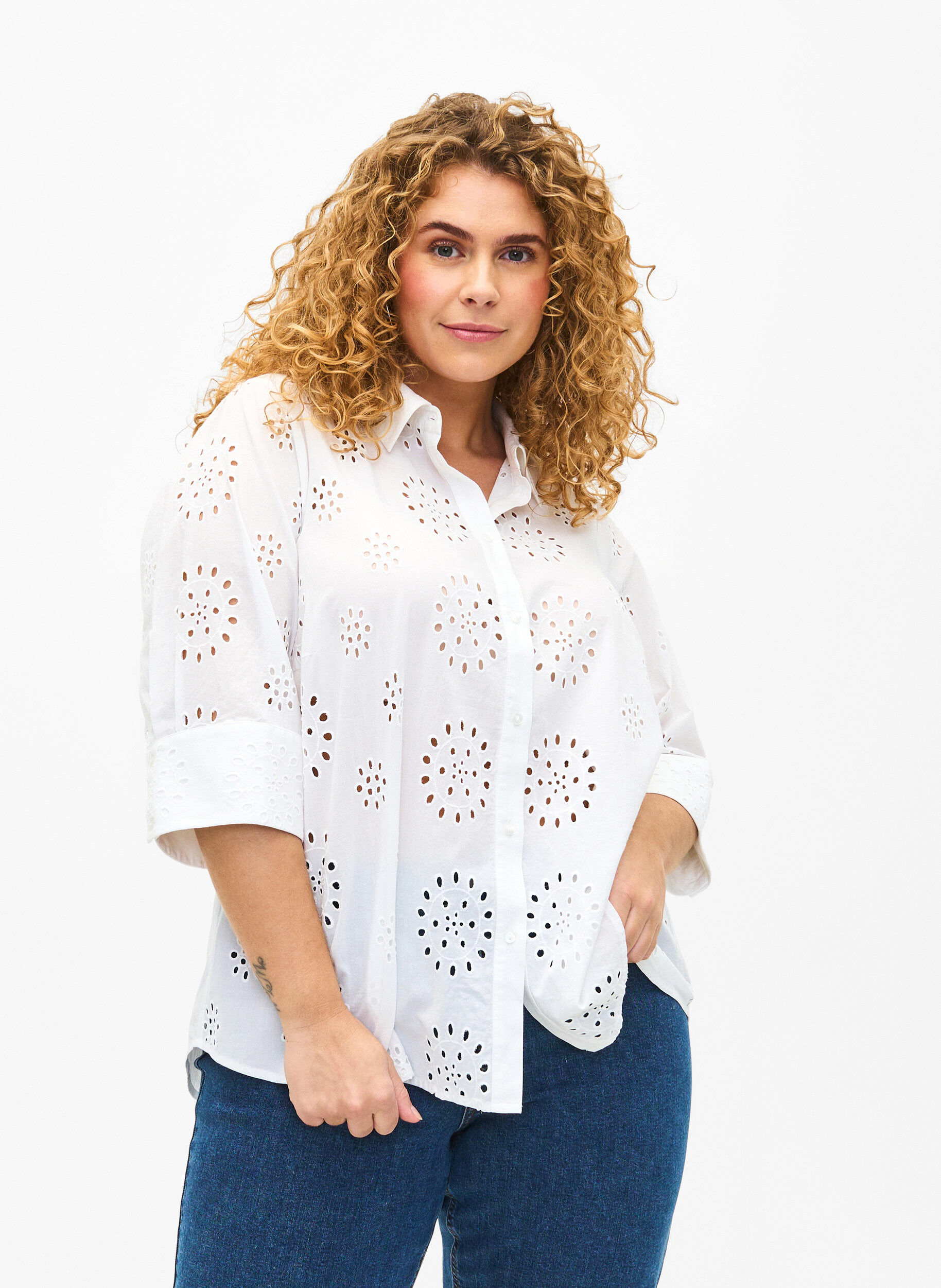 Zizzi Shirtblouse met Engels borduurwerk en 3/4-mouwen, Bright White, Model image number 0