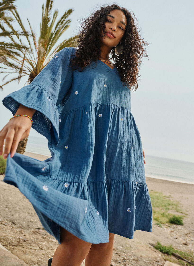 Zachte katoenen jurk met bloemenborduursel, Blue Horizon Daisy, Image image number 0