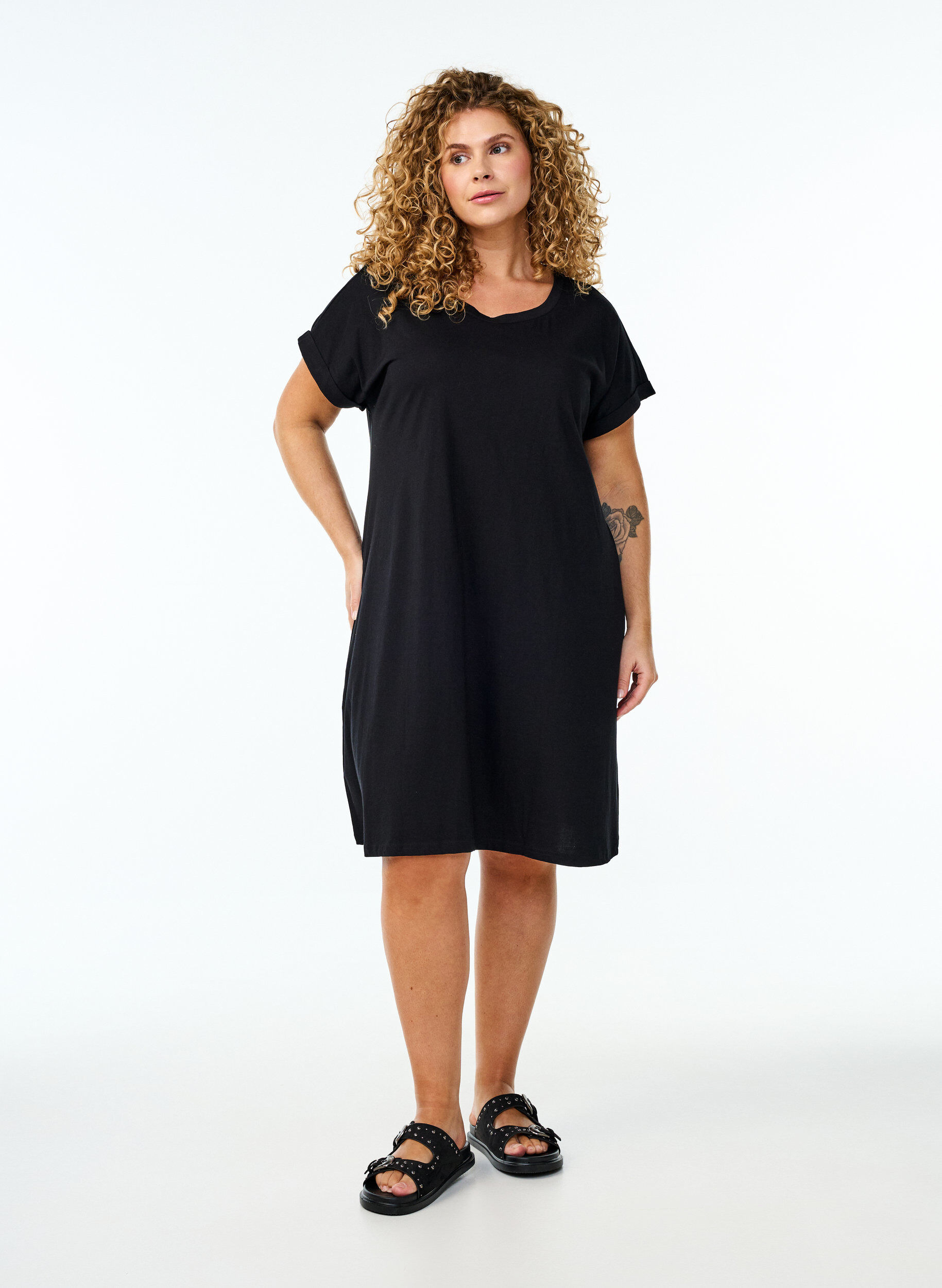 Zizzi 2-pack T-shirtjurk met korte mouwen, Zwart, Model image number 1