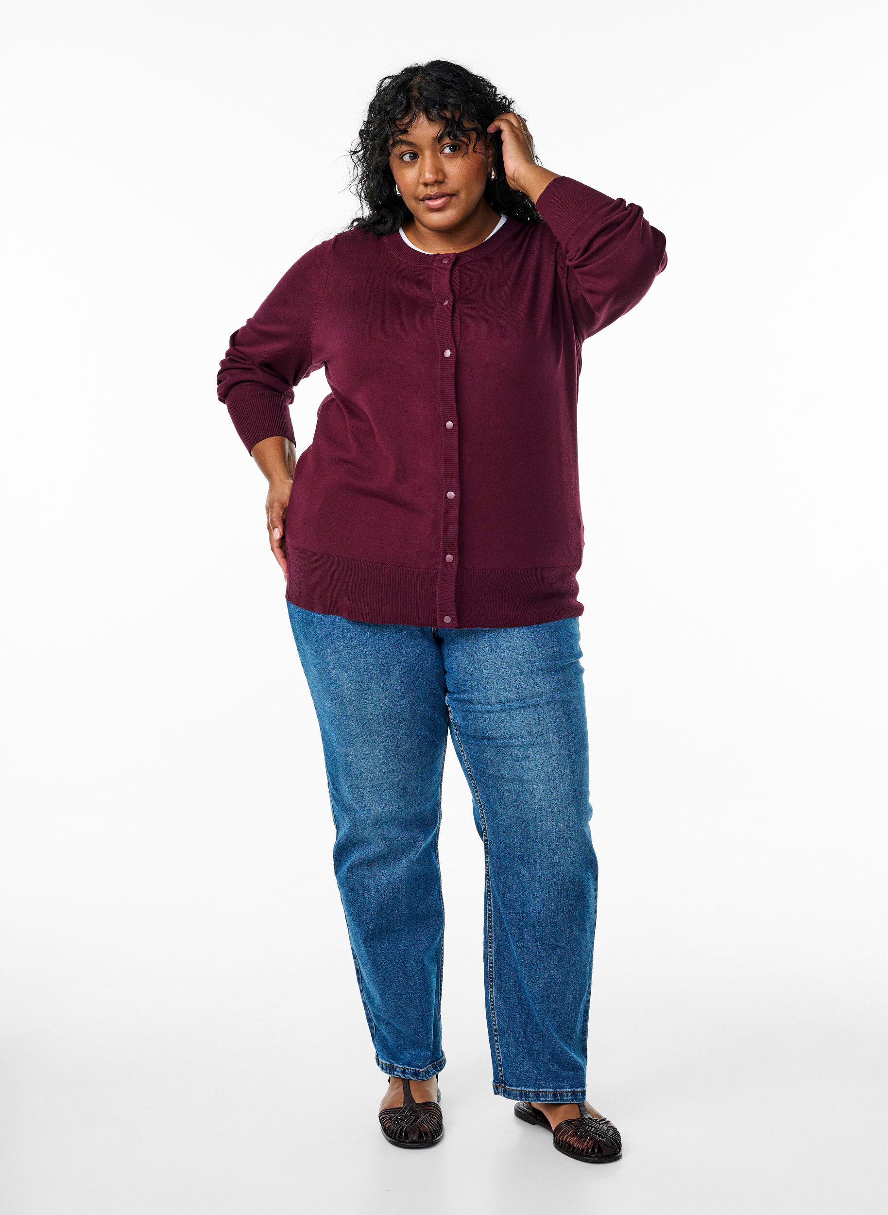 Zizzi Gebreid vest met ronde hals en knopen, Rood, Model image number 1