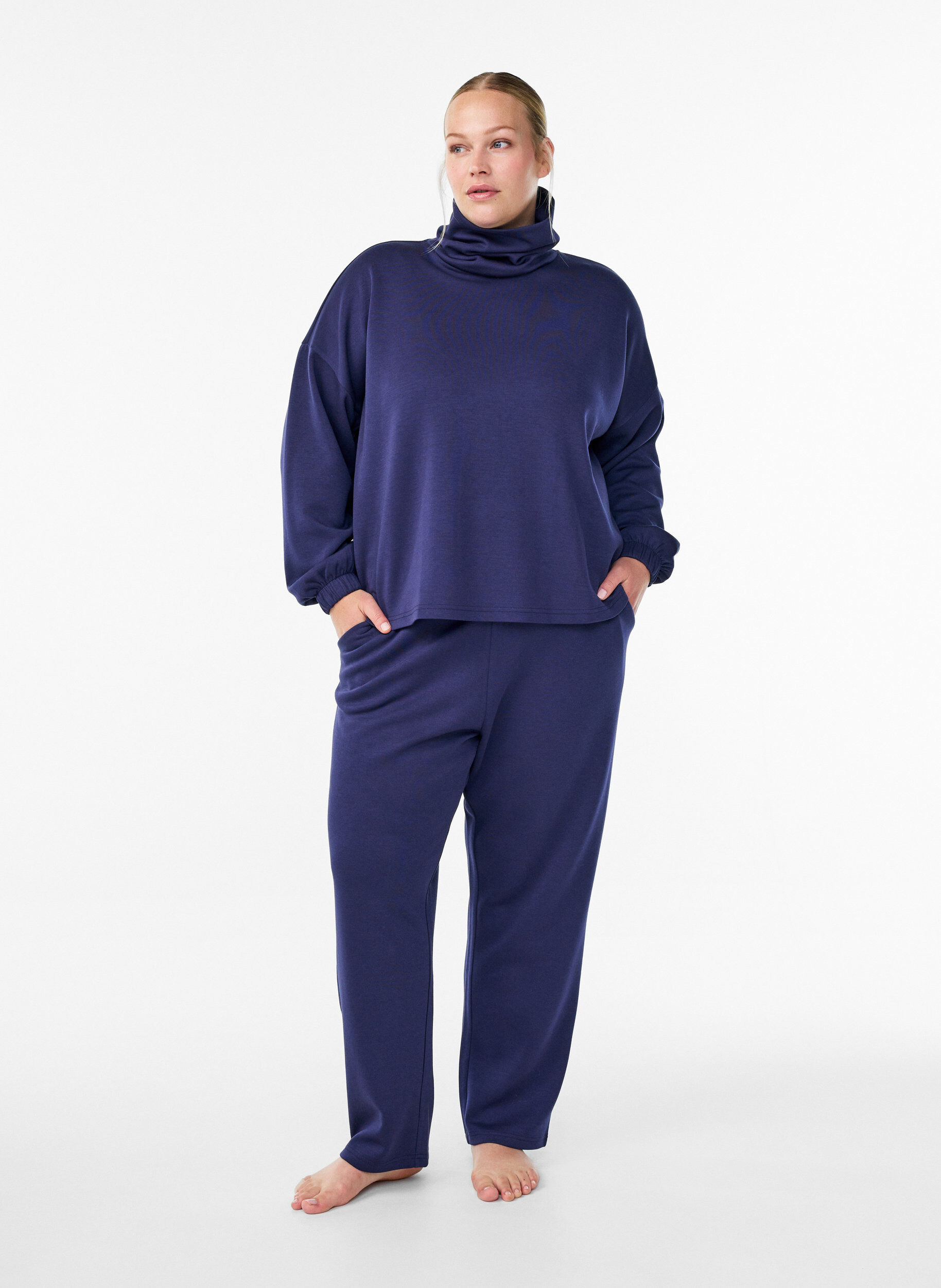 Zizzi Blouse met turtleneck in modalmix, Blauw, Model image number 1