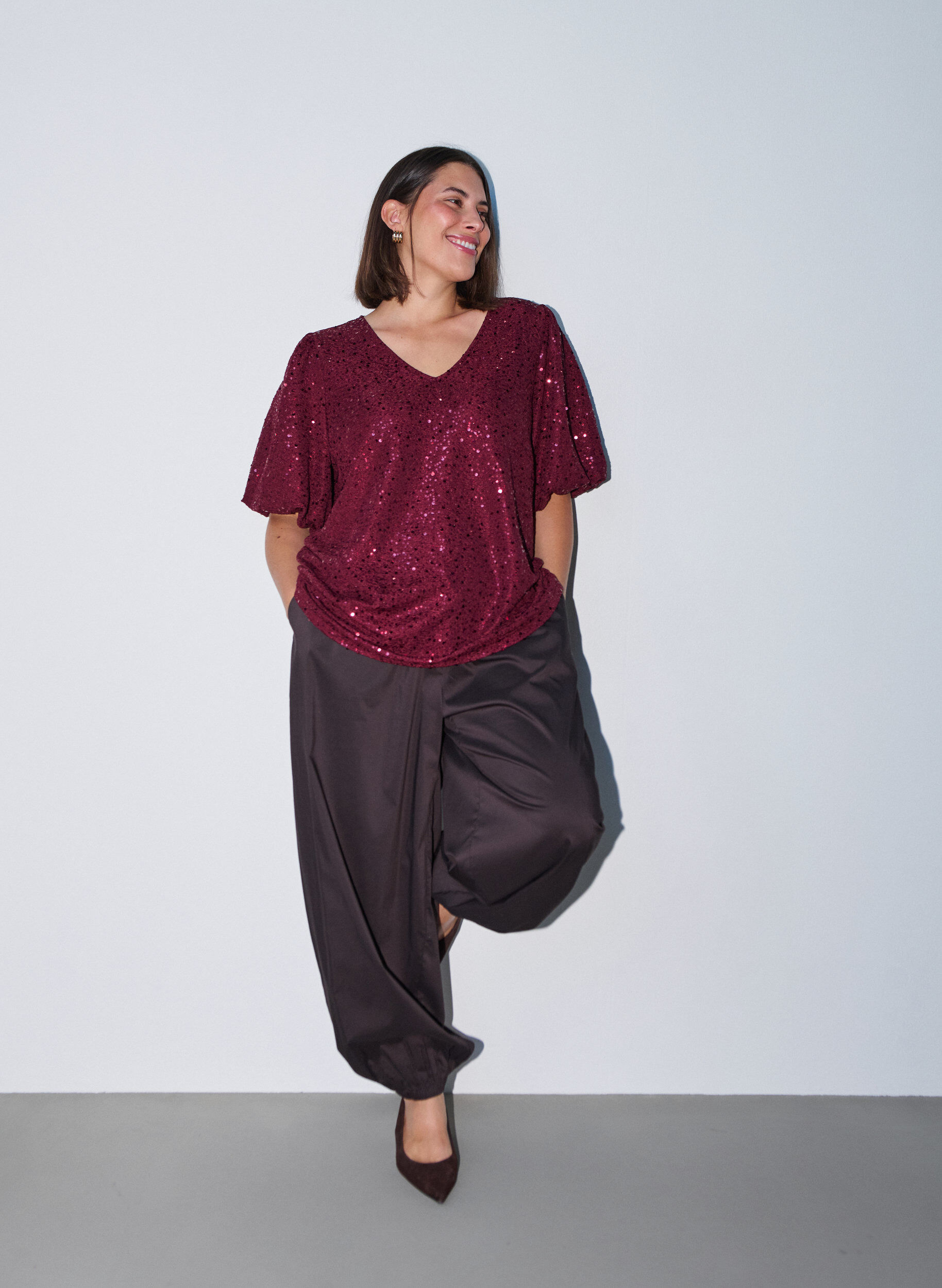 ZizziBlouse met pailletten en ballonmouwen, Rood, Model image number 1