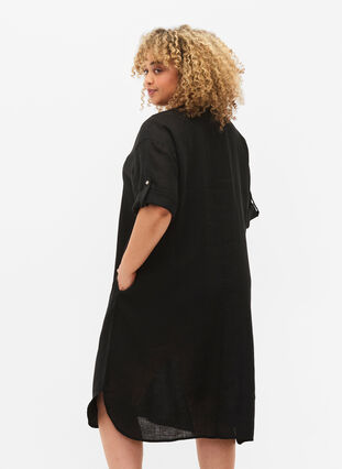 Korte mouw jurk in 100% linnen, Black, Model image number 1