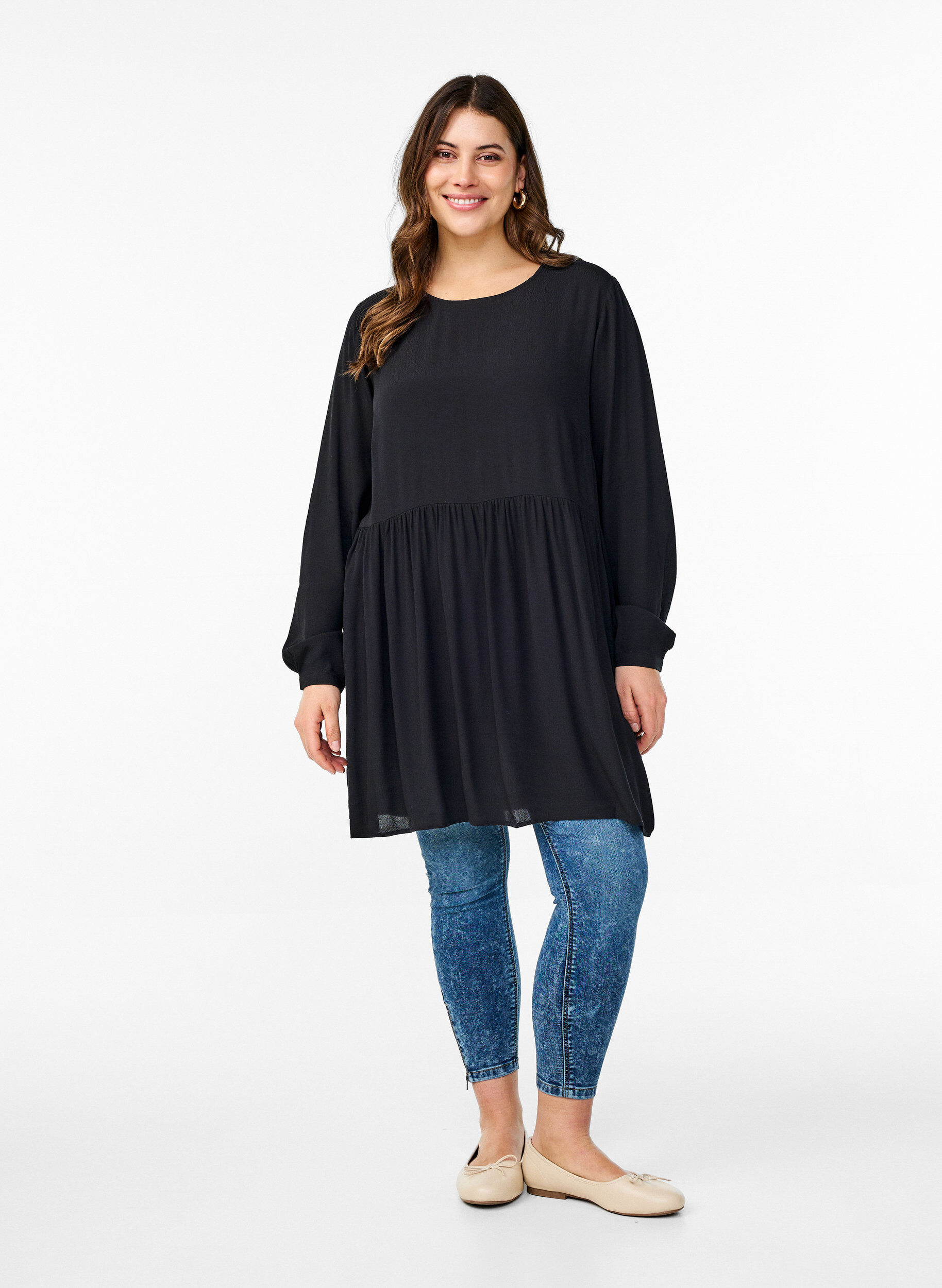 Zizzi Lange mouwen tuniek met een naad, Zwart, Model image number 1