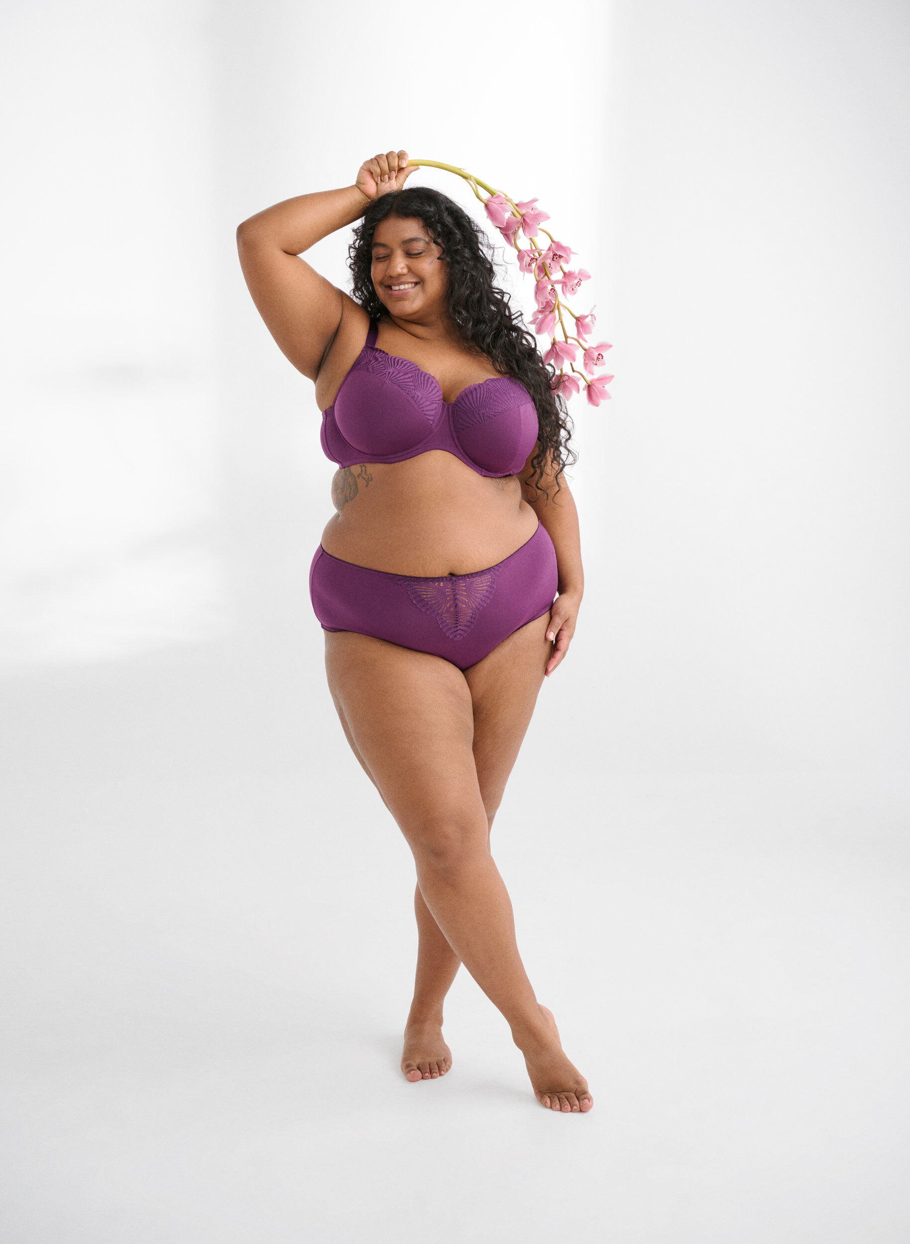 Zizzi Slipje van microvezels met kanten details, Donker Bordeaux, Image image number 0