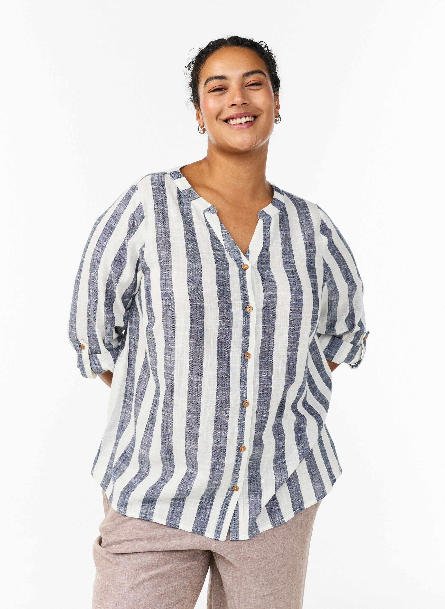 Zizzi Katoenen blouse met V-hals, Blauw, Model image number 0