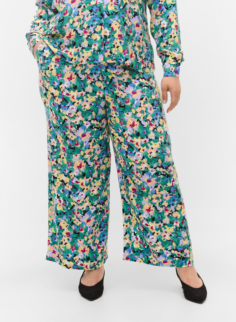 Losse viscose broek met print, Multi AOP, Model image number 2
