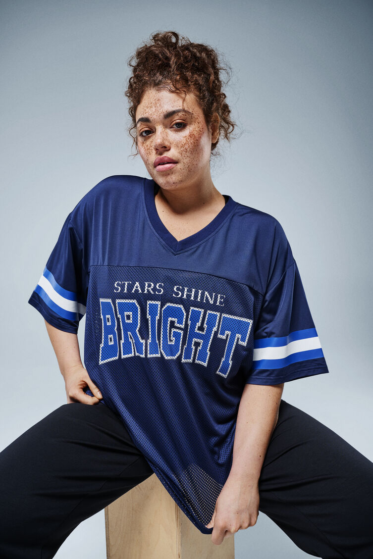 Harjoituspaita, , Model