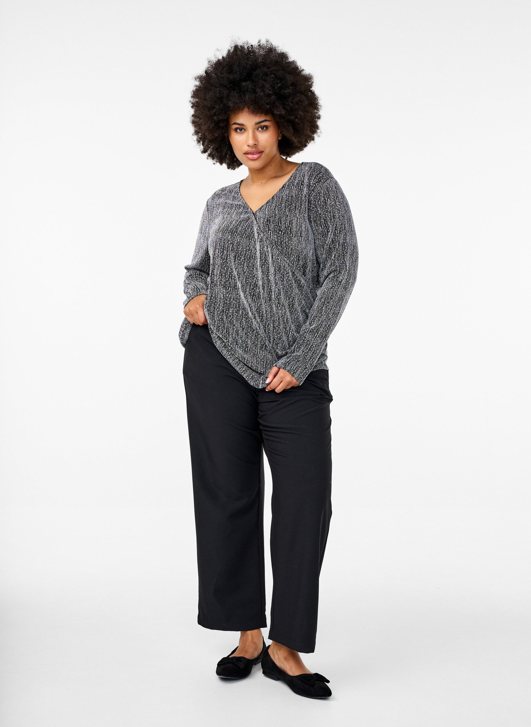 Zizzi Wikkel-look glitter partytop, Zwart, Model image number 1