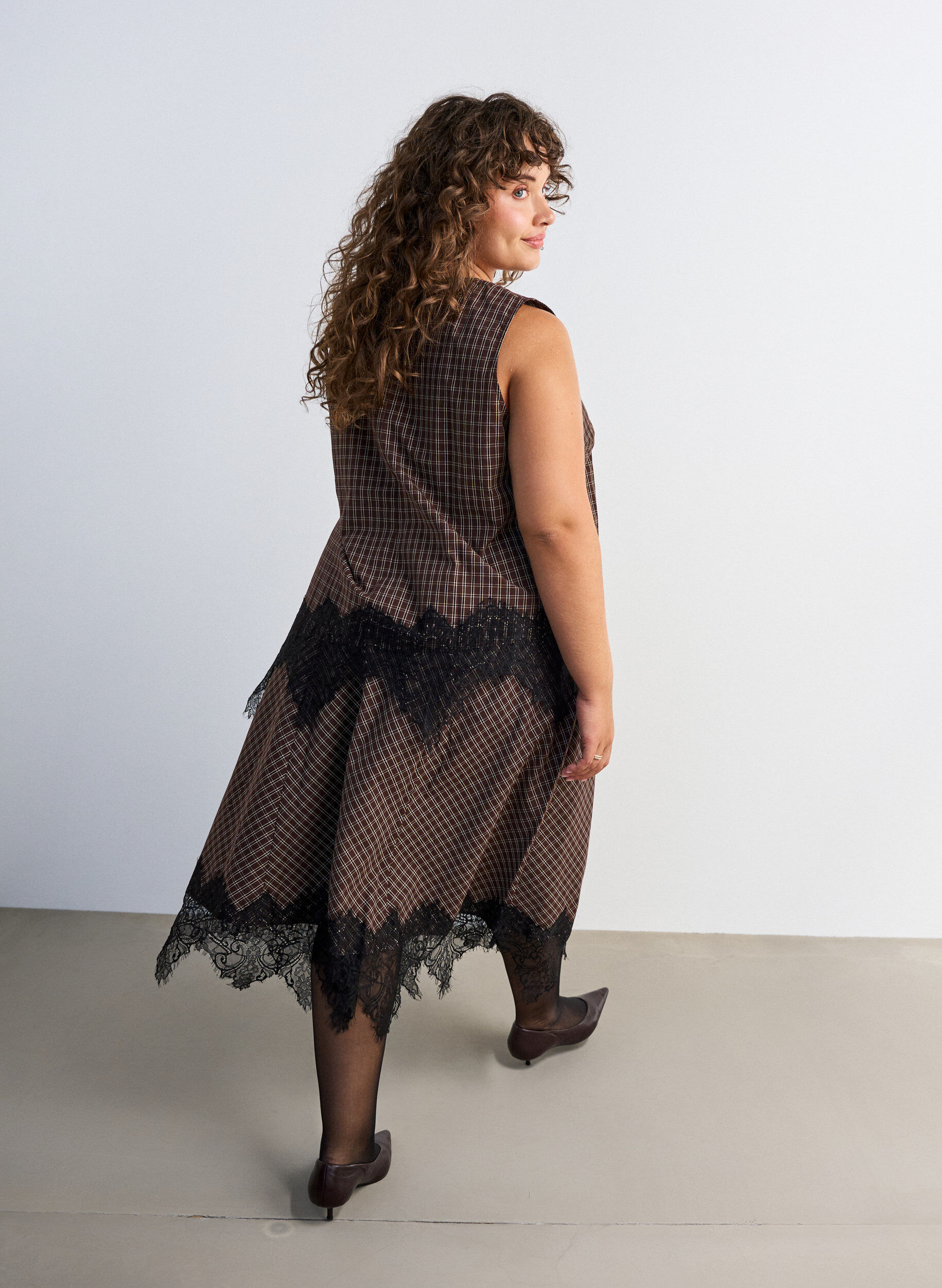 ZizziMidi-rok met kanten afwerking en ruitpatroon, Bruin, Model image number 1