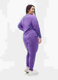 Gebreide gemêleerde broek met rib, Purple Opulence Mel., Model