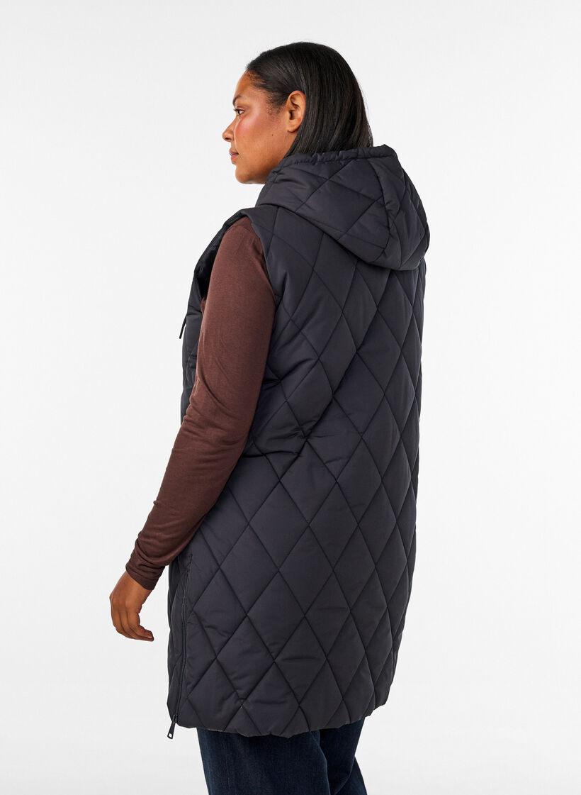 Halflang gewatteerd gilet met capuchon, Zwart, Model image number 2