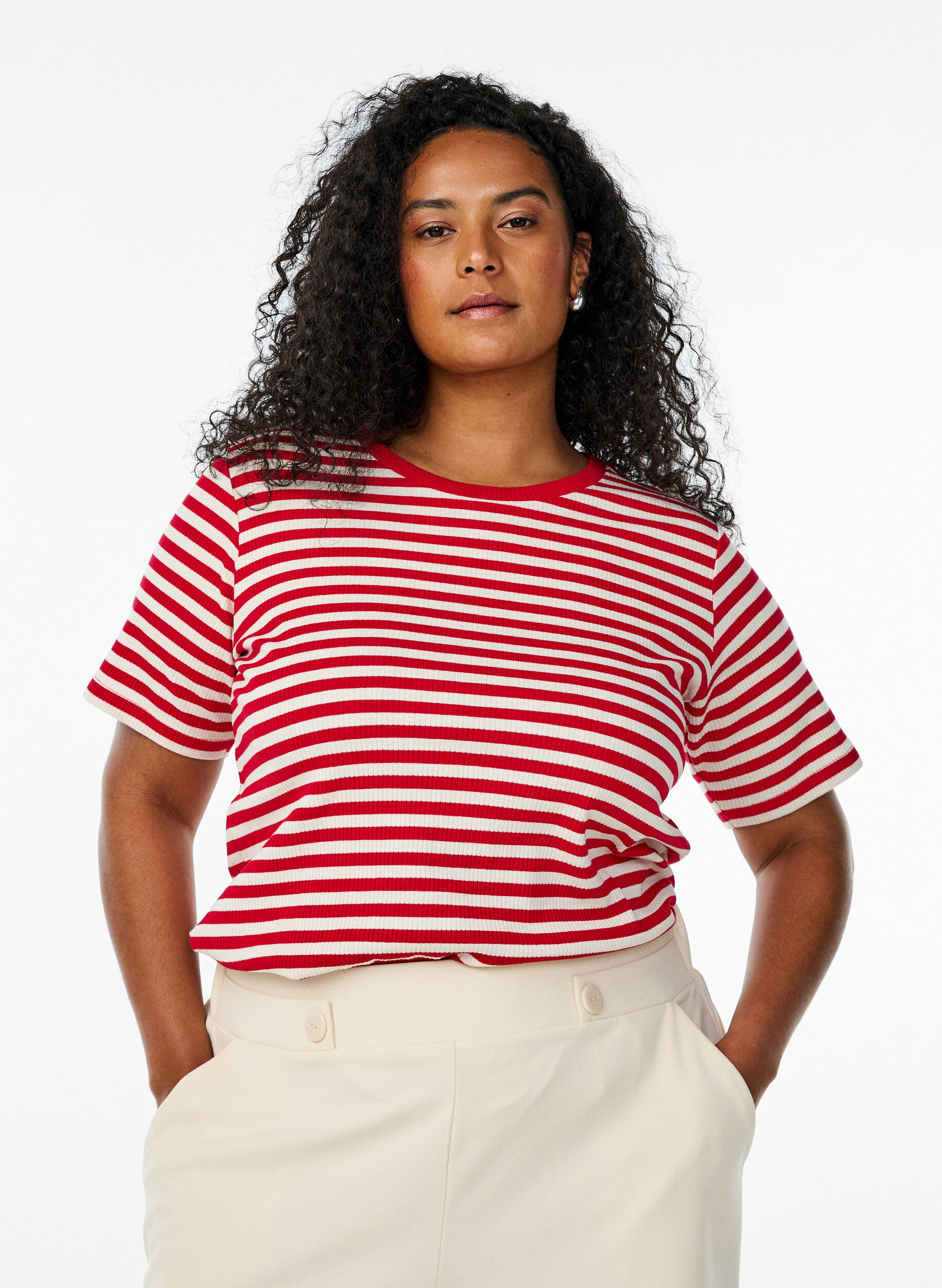 ZizziGestreept T-shirt met geribbelde textuur, Rood, Model image number 0