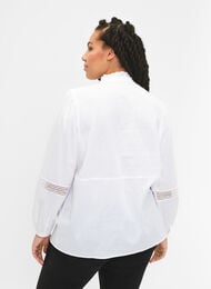 Overhemdblouse met ruches op de kraag en een gehaakte band, Bright White, Model