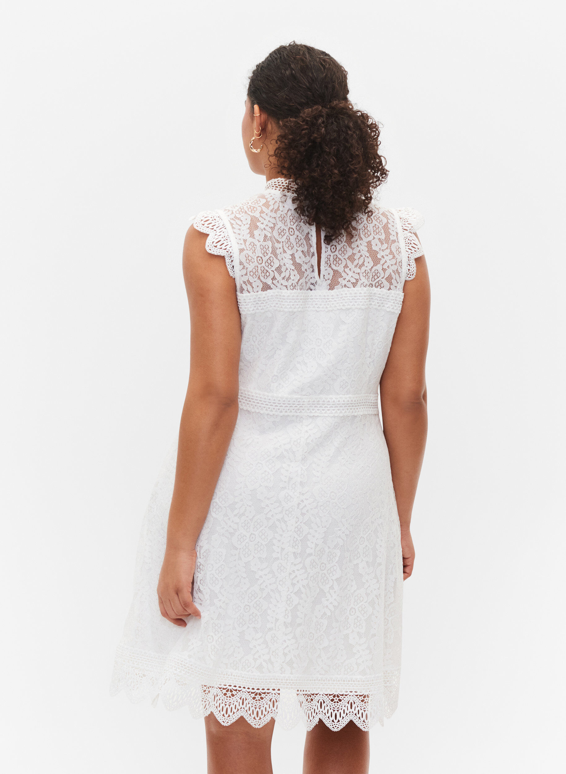 Zizzi Mouwloze kanten jurk, Bright White, Model image number 1