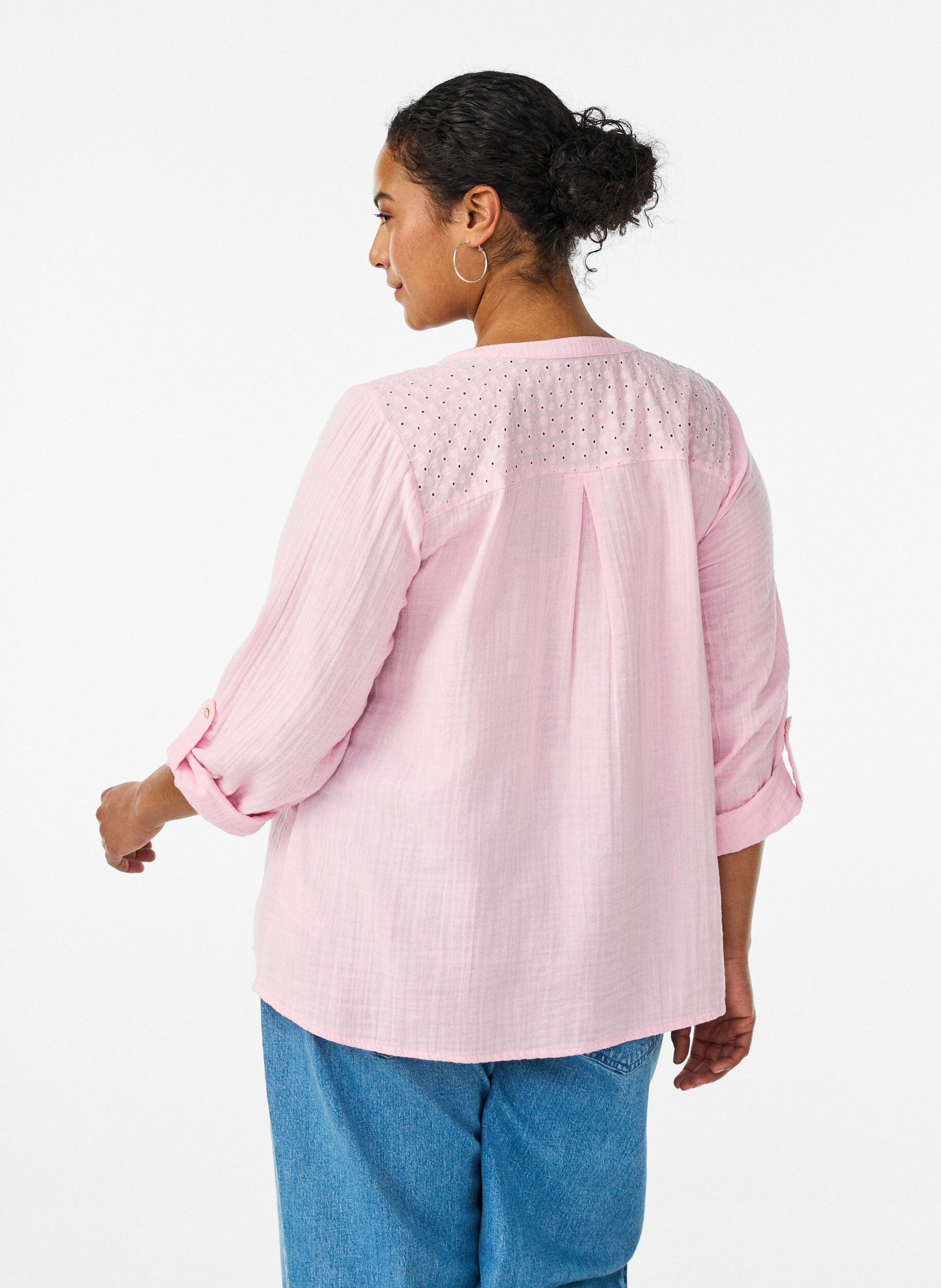 ZizziBlouse in katoenen mousseline met broderie anglaise, Roze, Model image number 2
