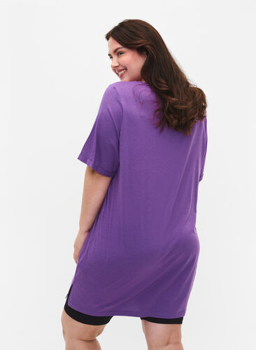 Effen kleur oversized v-hals t-shirt, Deep Lavender, Model image number 1