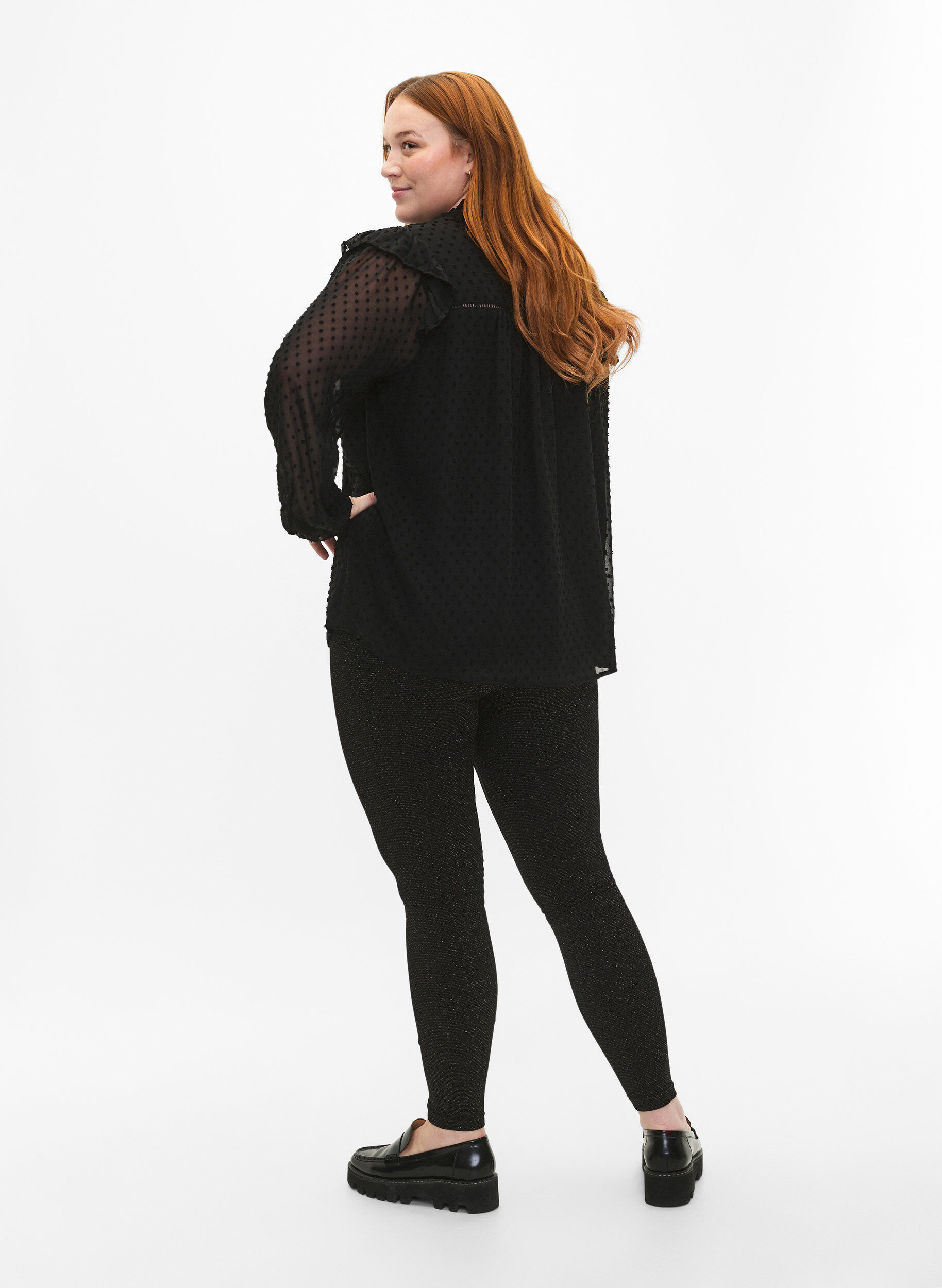 Zizzi Naadloze glitter leggings, Black Gold Lurex, Model image number 1