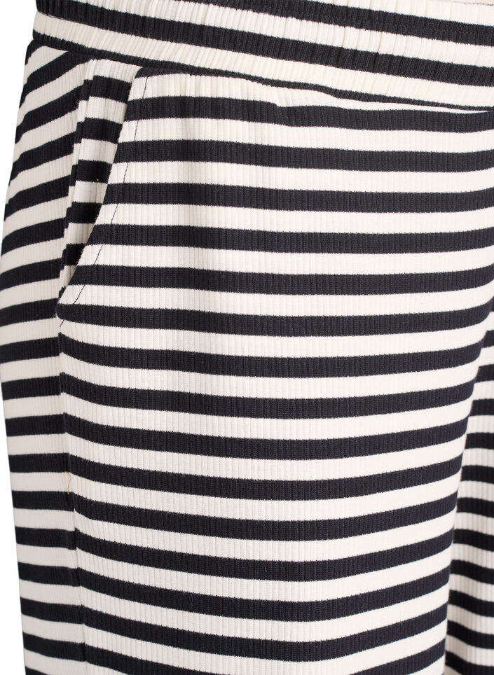 Gestreepte pyjamabroek met een high waist en wijde pijpen, Zwart, Packshot image number 2