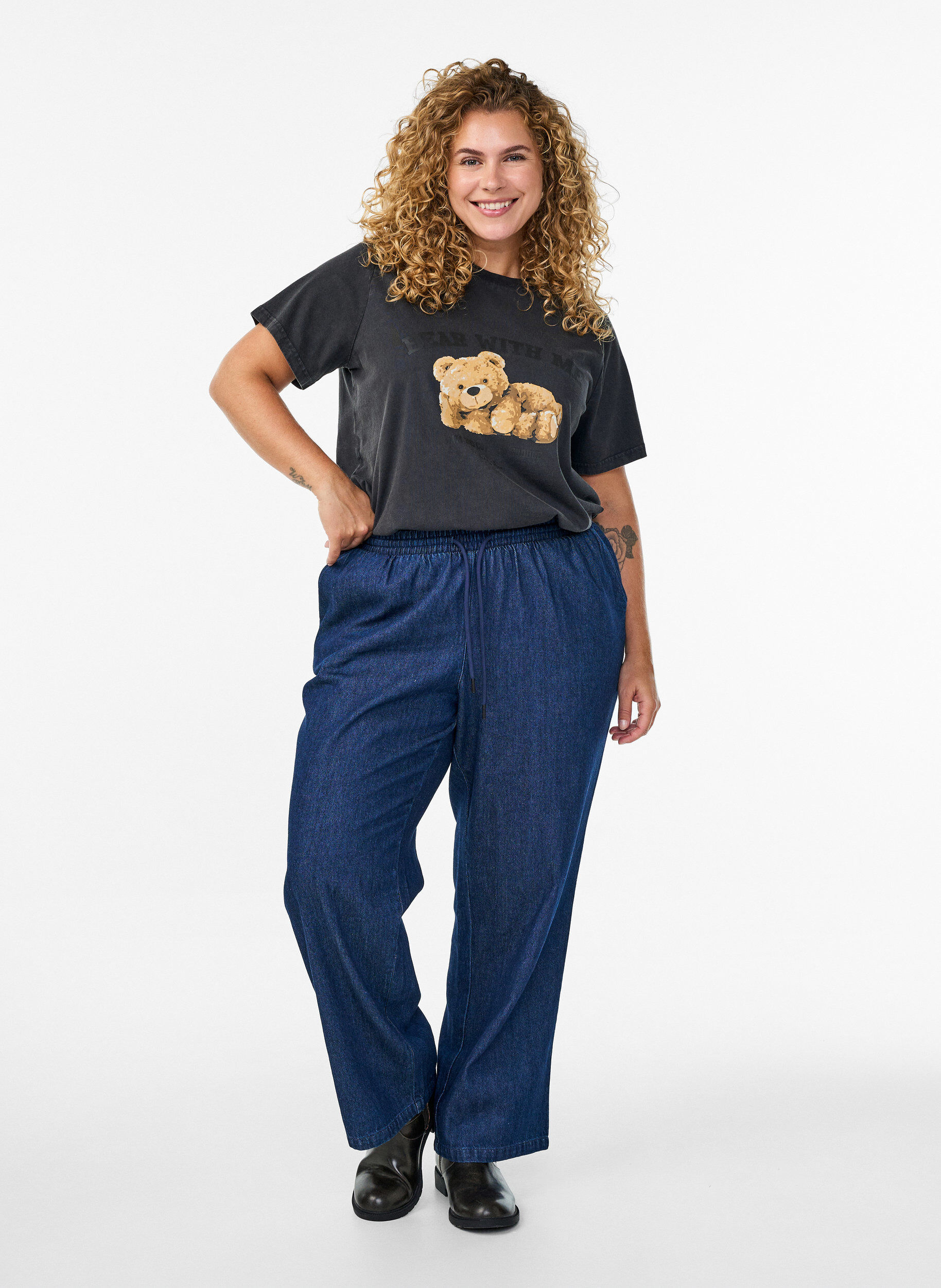 Zizzi T-shirt met teddybeerprint en gewassen look, Grijs, Model image number 1