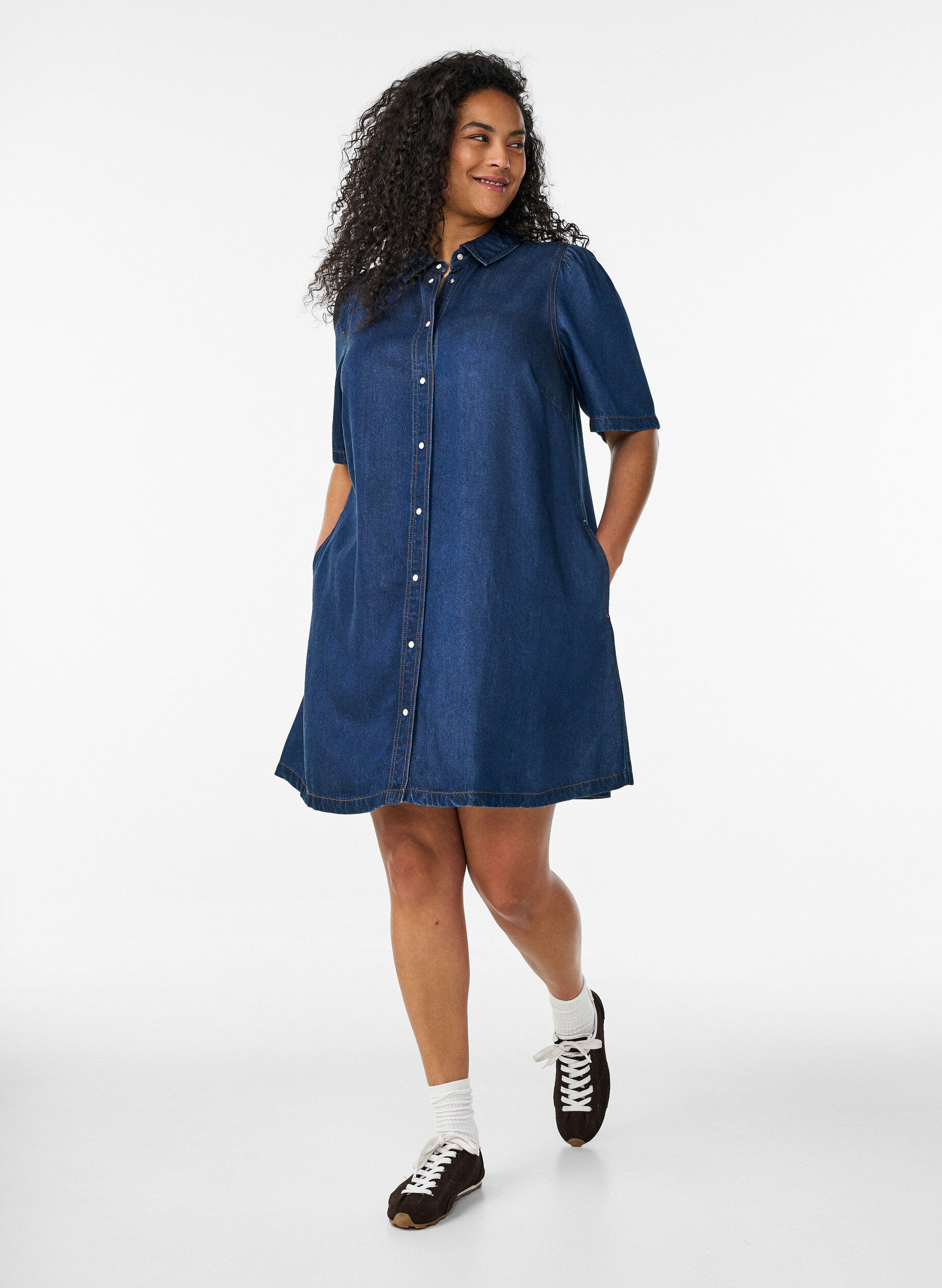 ZizziDenim jurk van lyocell met knopen en korte mouwen, Blauw, Model image number 0
