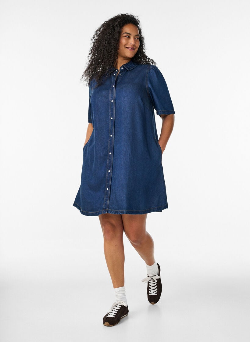 Denim jurk van lyocell met knopen en korte mouwen, Blauw, Model image number 0