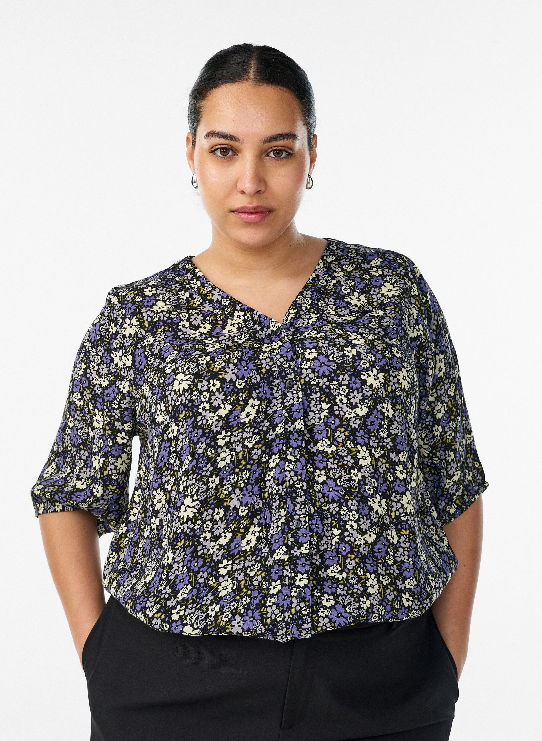 Zizzi Viscose blouse met print en knoopsluiting, Zwart, Model image number 0