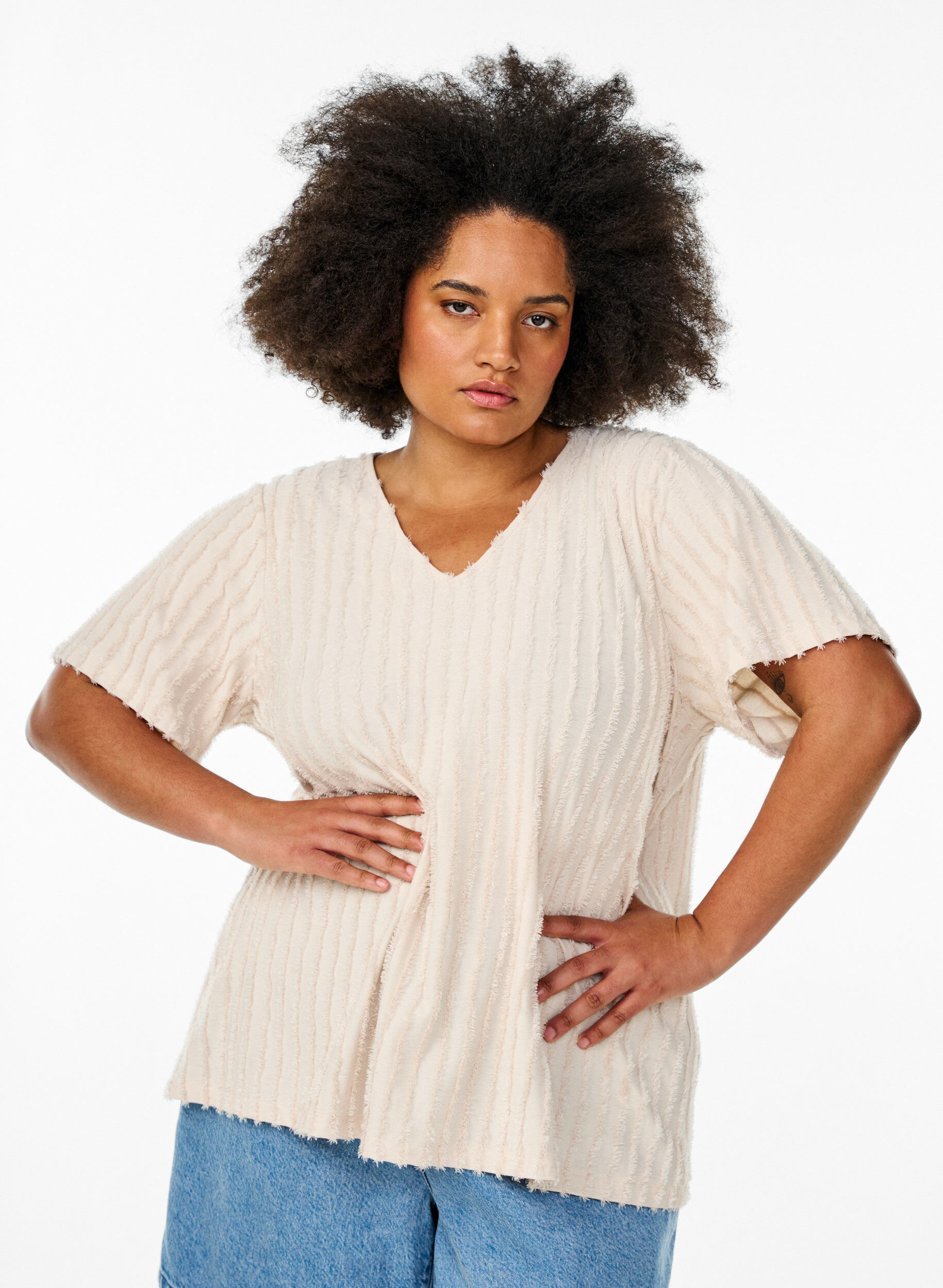 Zizzi Blouse met korte mouwen en strepentextuur, Beige, Model image number 0