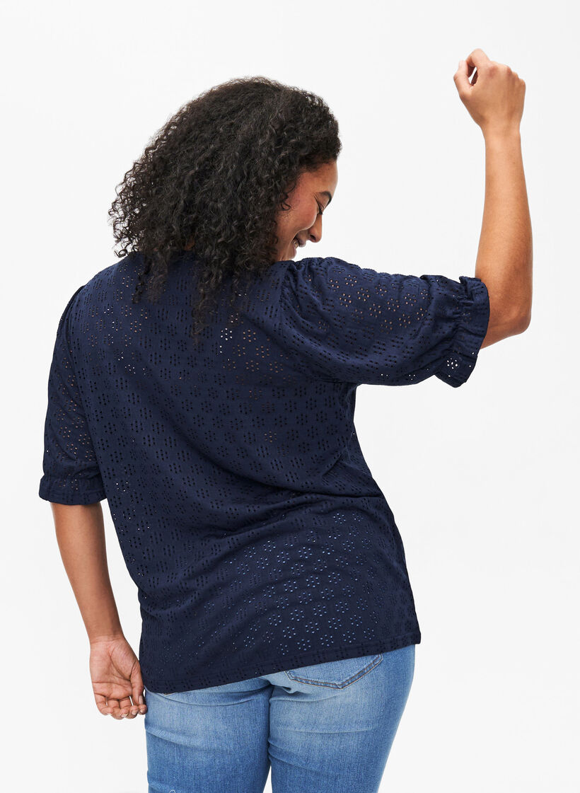 Blouse met V-hals en gaatjespatroon, Navy Blazer, Model image number 1