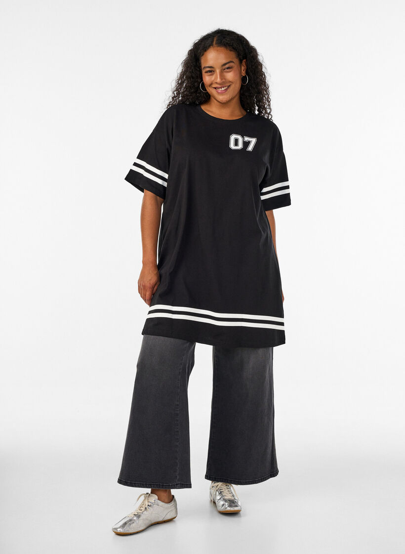 Kort T-shirtjurkje met sportieve details, Zwart, Model image number 1