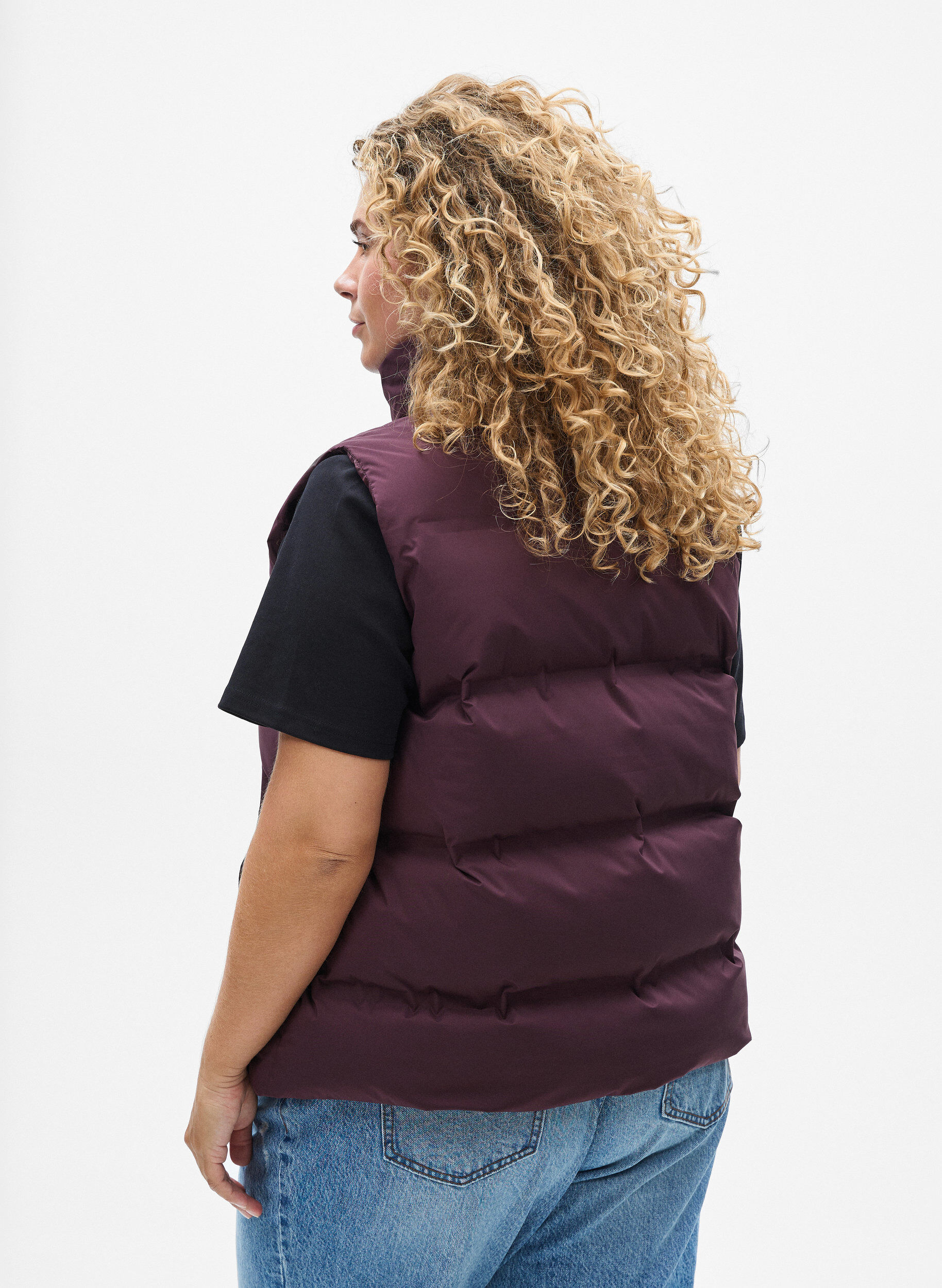 Zizzi Korte puffer bodywarmer met hoge kraag, Donker Bordeaux, Model image number 2