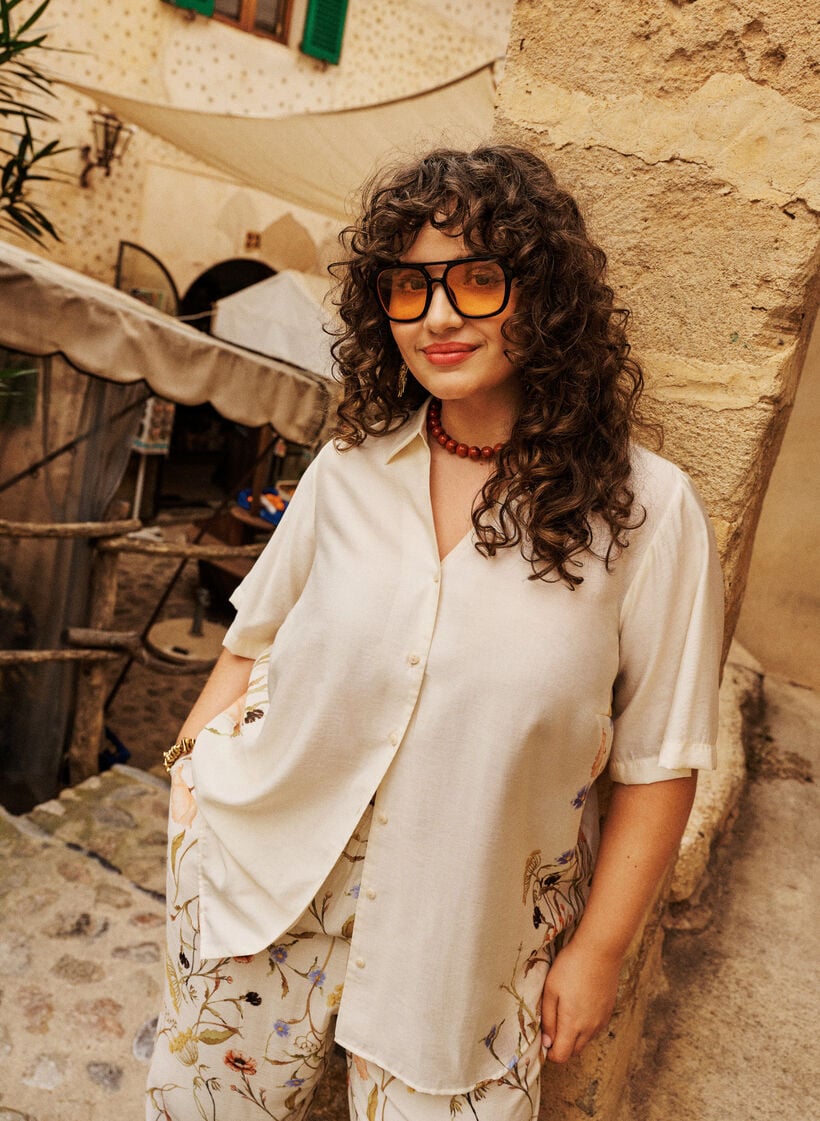 Blouse met ellebooglange mouwen en bloemenaccenten, Beige, Image image number 0