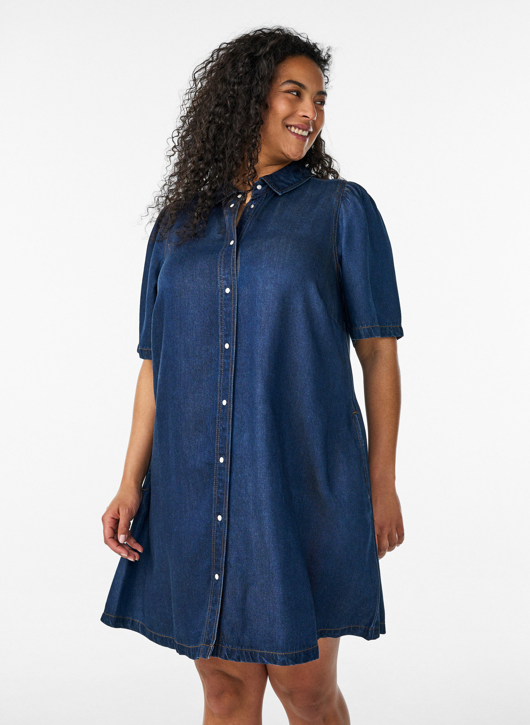ZizziDenim jurk van lyocell met knopen en korte mouwen, Blauw, Model image number 1