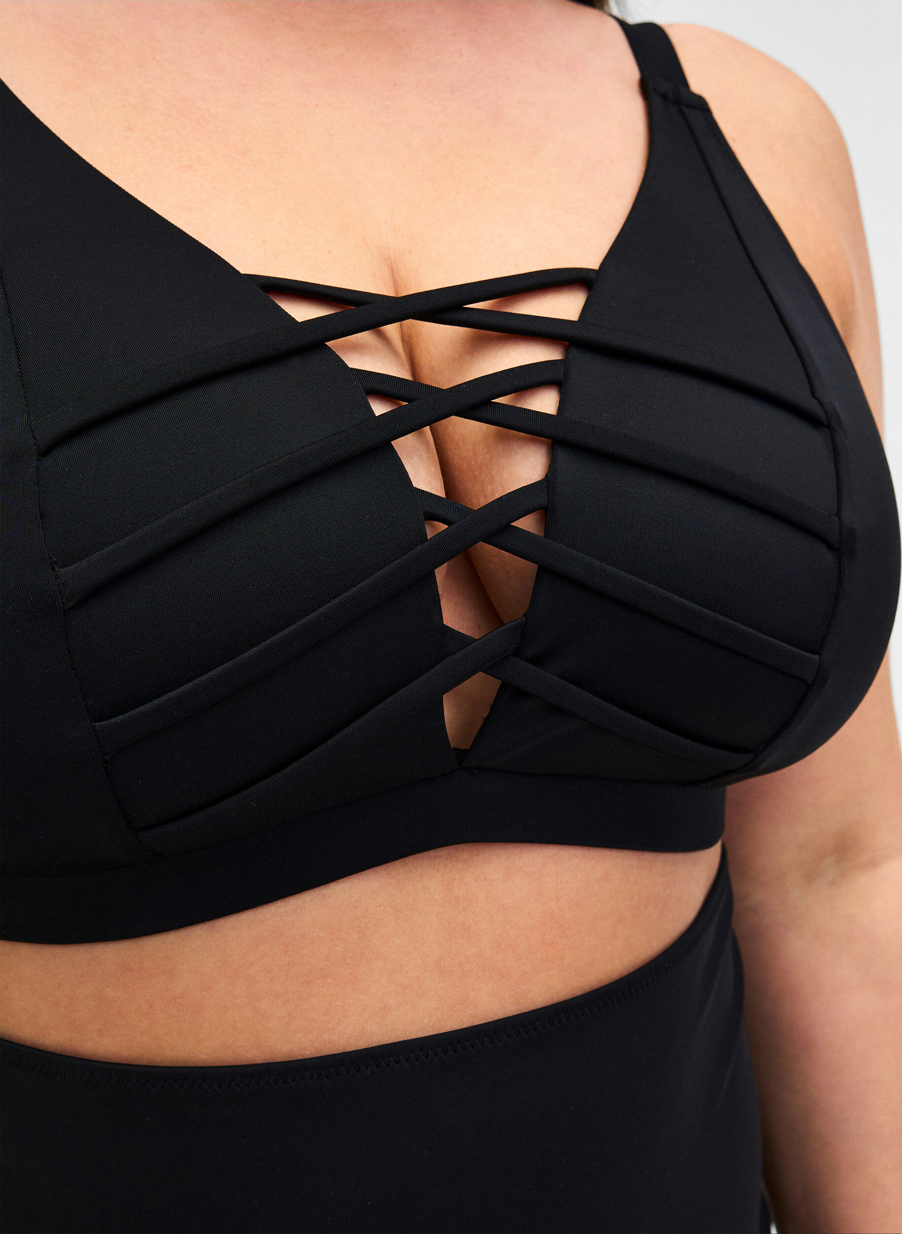 Zizzi Bikini top, Zwart, Model image number 3