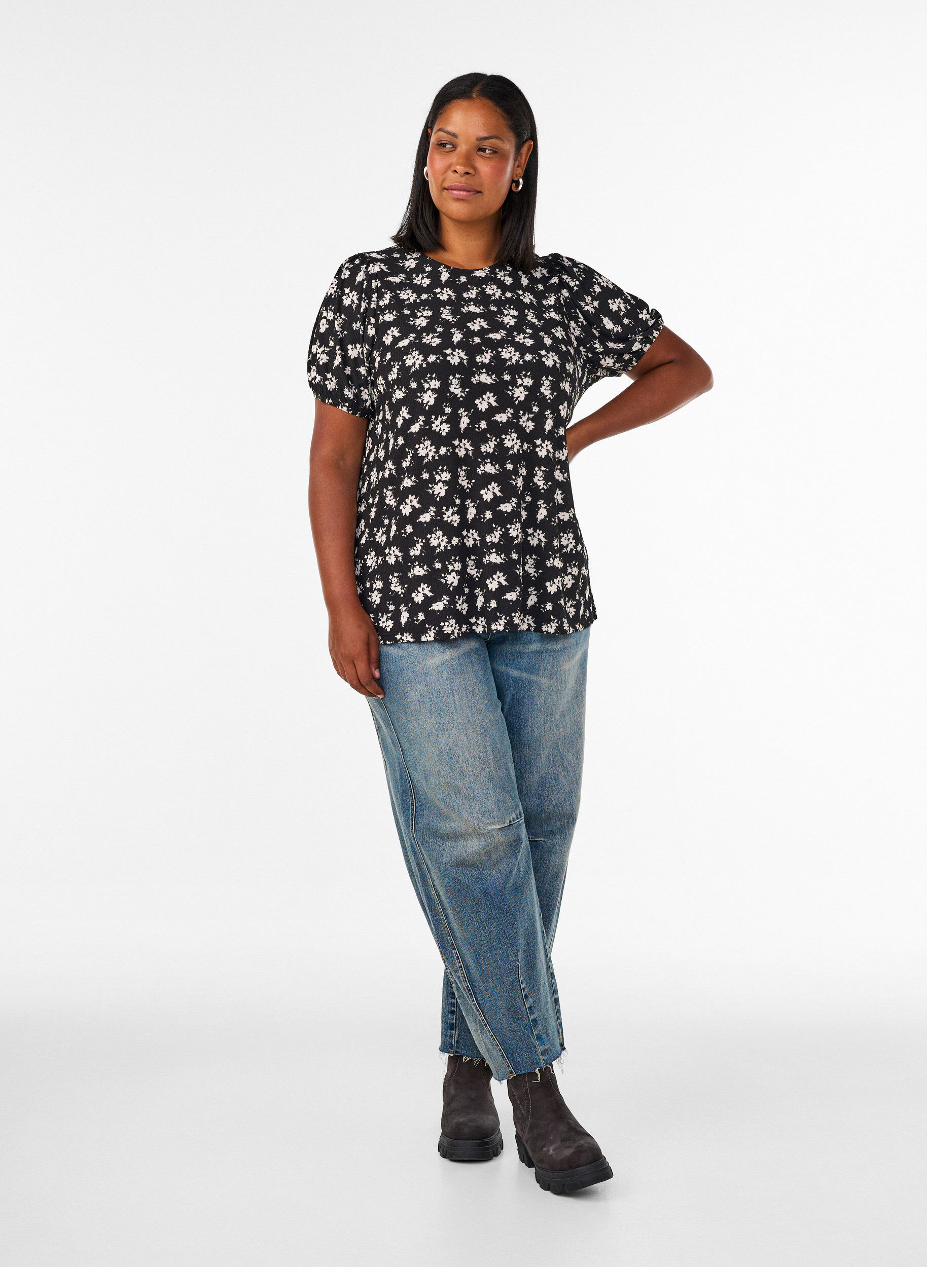 ZizziBlouse met lange mouwen en bloemenprint, Zwart, Model image number 1