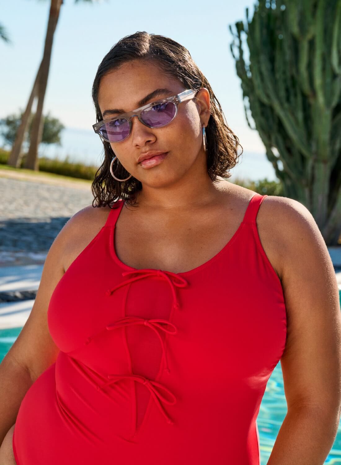 Zizzi Rood badpak met strikjes, , Model