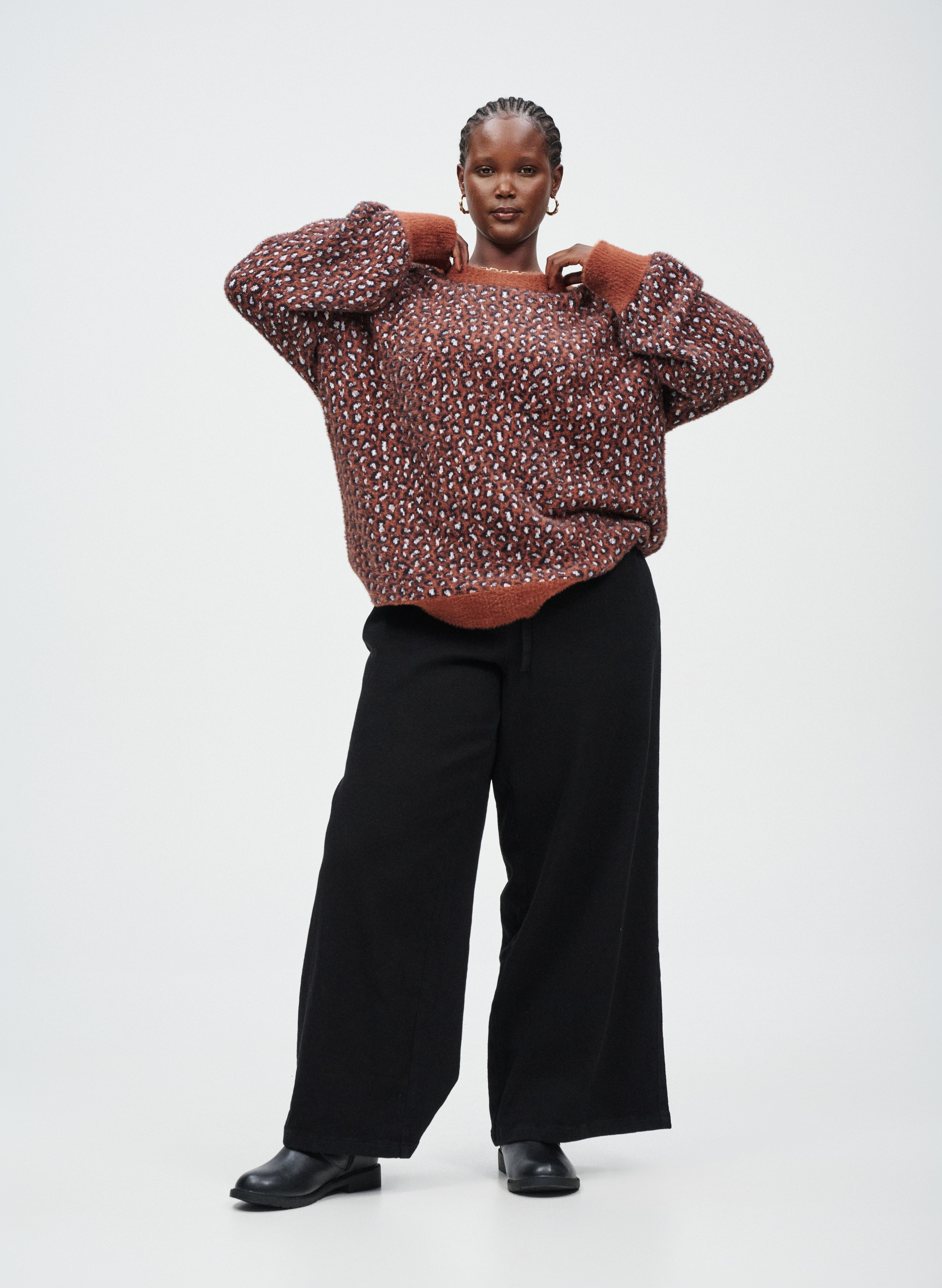 Gebreide trui met luipaardprint, , Model