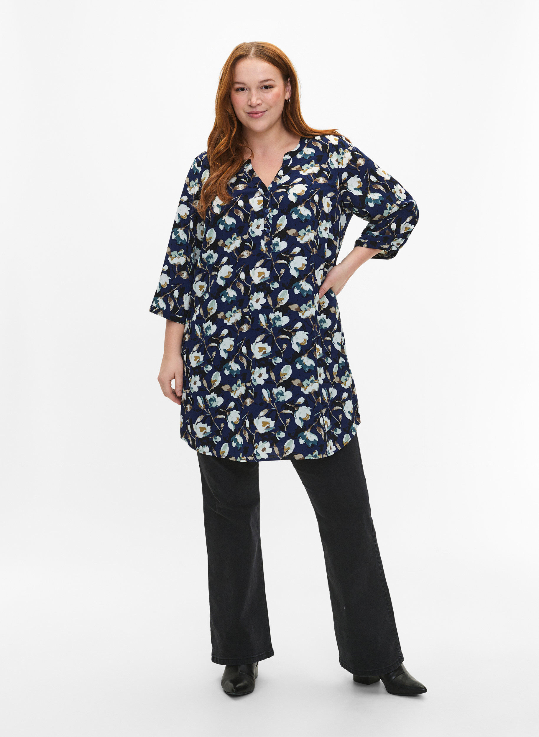Zizzi Gebloemde tuniek met 3/4 mouwen, P. Blue Flower AOP, Model image number 2