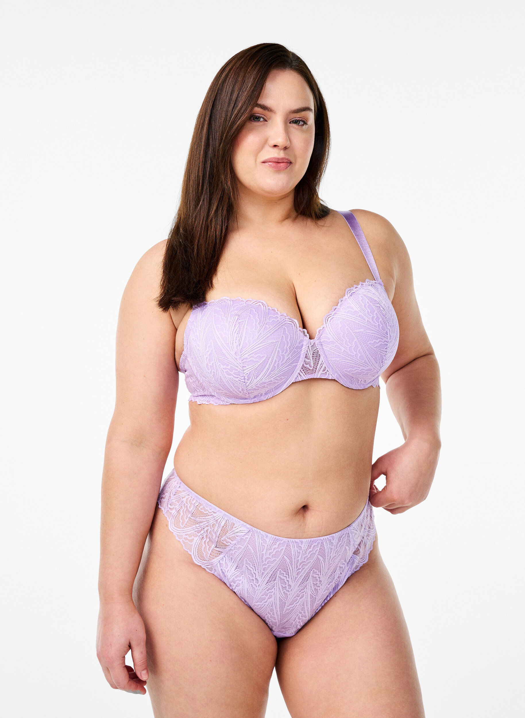 Zizzi G-string slip met kant en een normale taille, Paars, Model image number 0