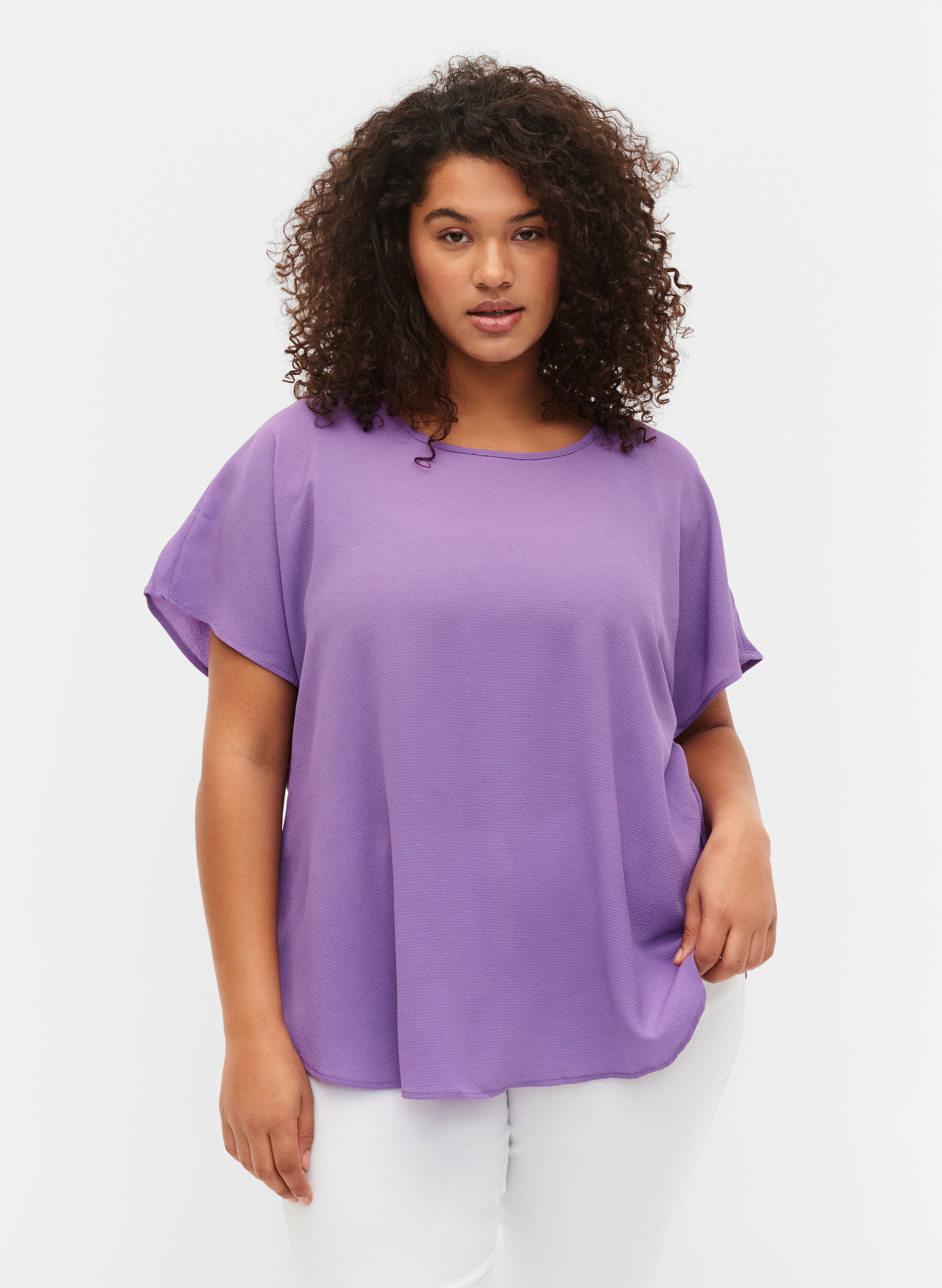 Zizzi Blouse met korte mouwen en een ronde halslijn, Paars, Model image number 0