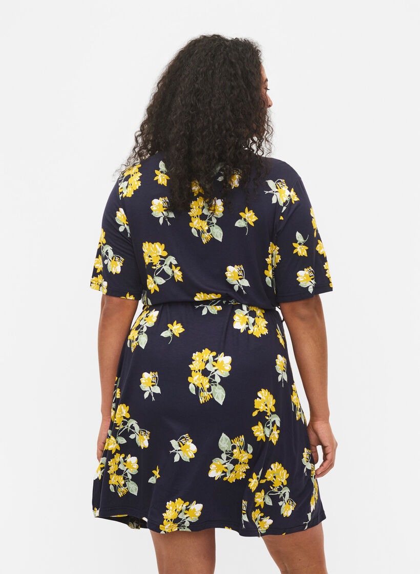 Wikkeljurk van viscose met korte mouwen, Night Sky AOP Flower, Model image number 1