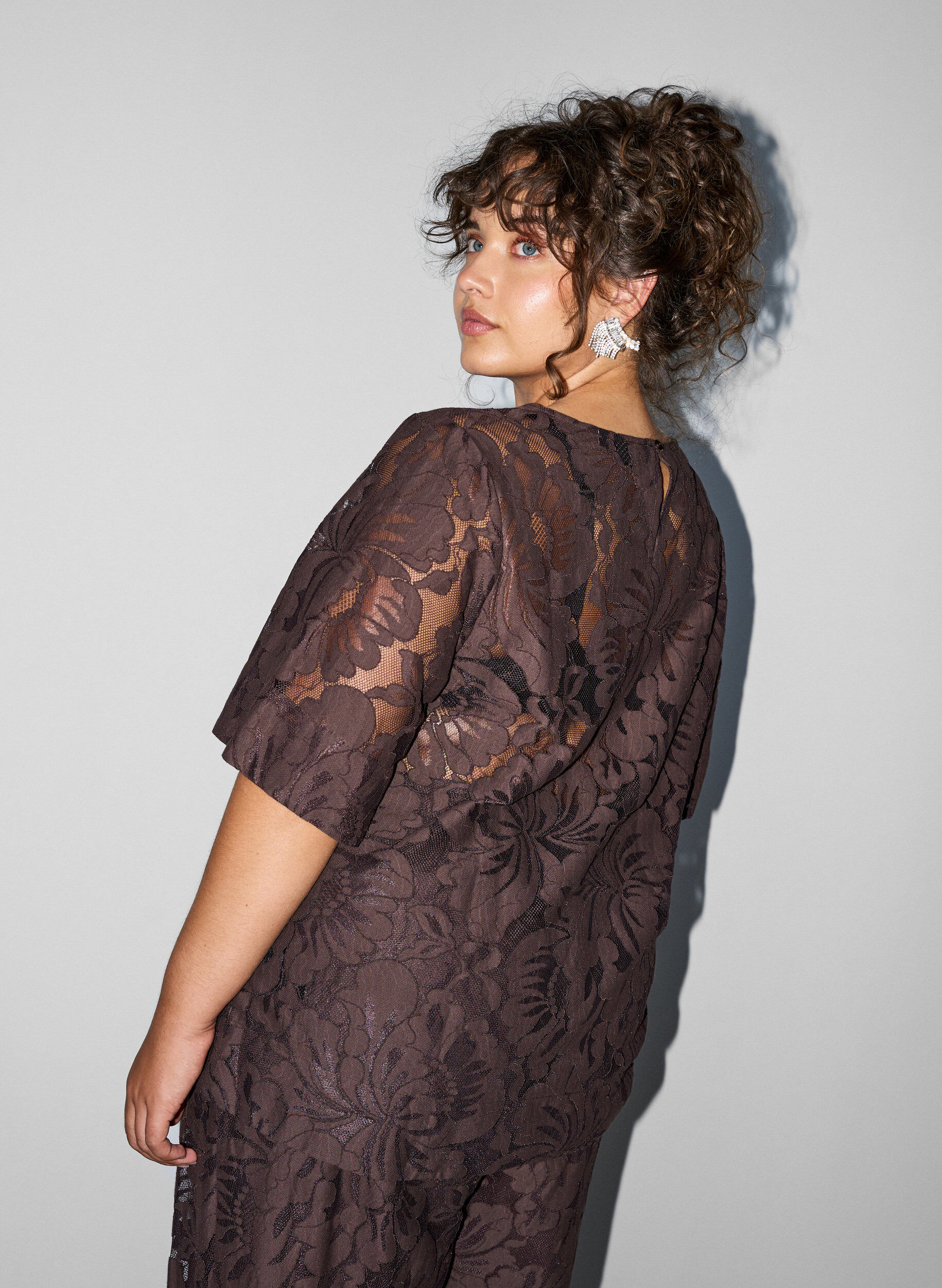 ZizziKanten blouse met korte mouwen, Bruin, Model image number 2