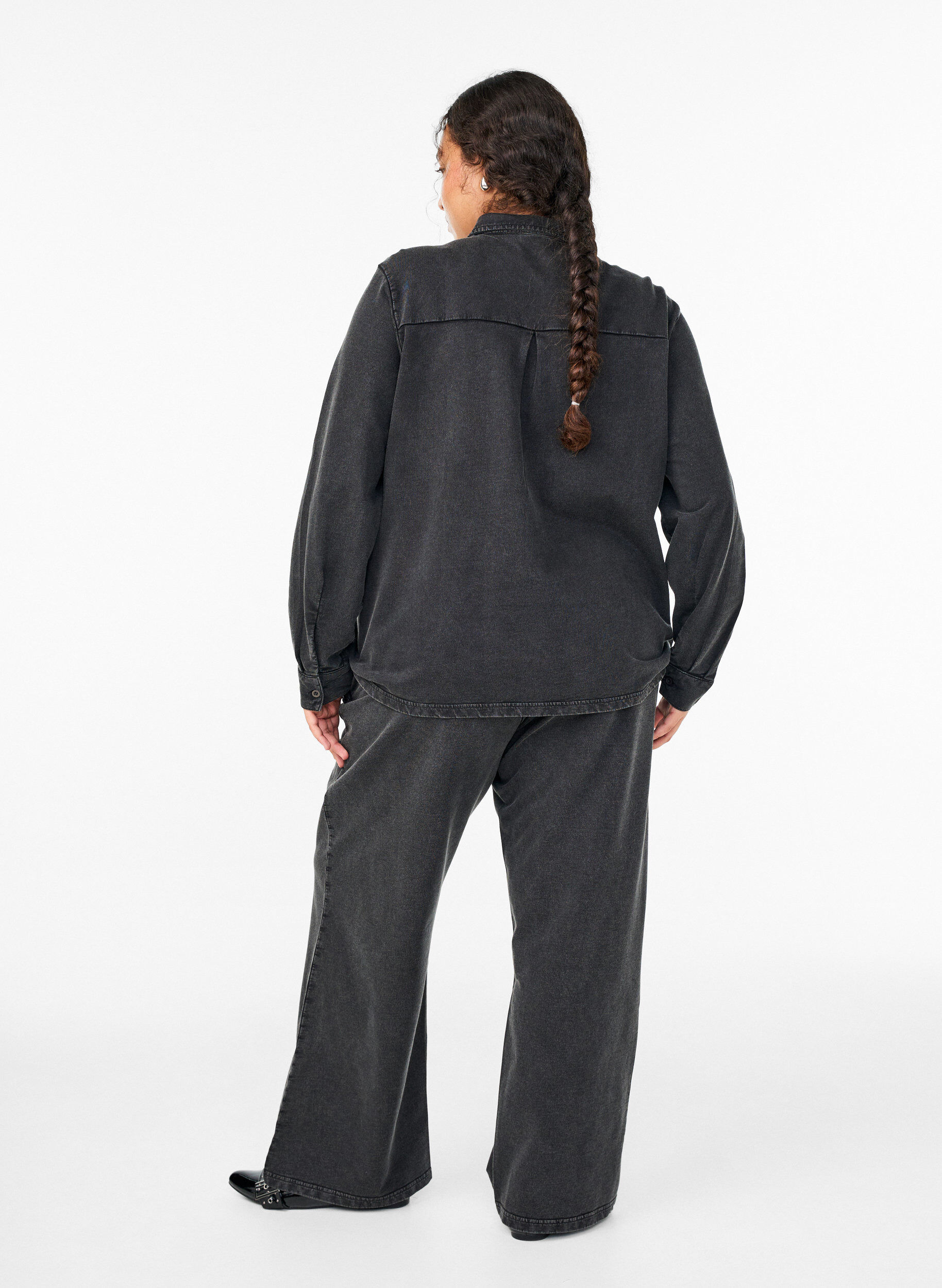 Zizzi Sweatpants met wijde pijpen en gewassen effect, Grijs, Model image number 1