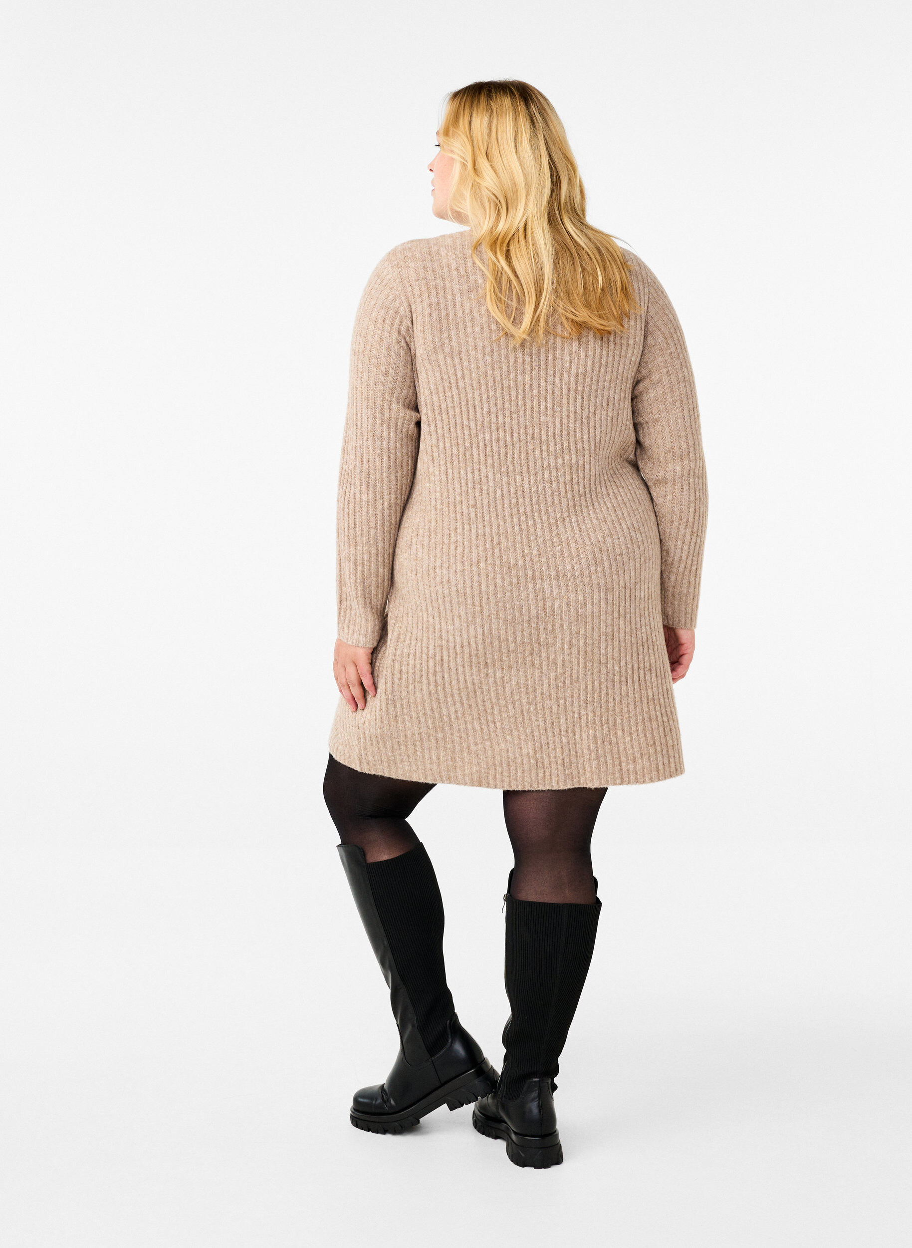 Zizzi Korte geribde jurk met ronde hals, Simply Taupe Mel., Model image number 1