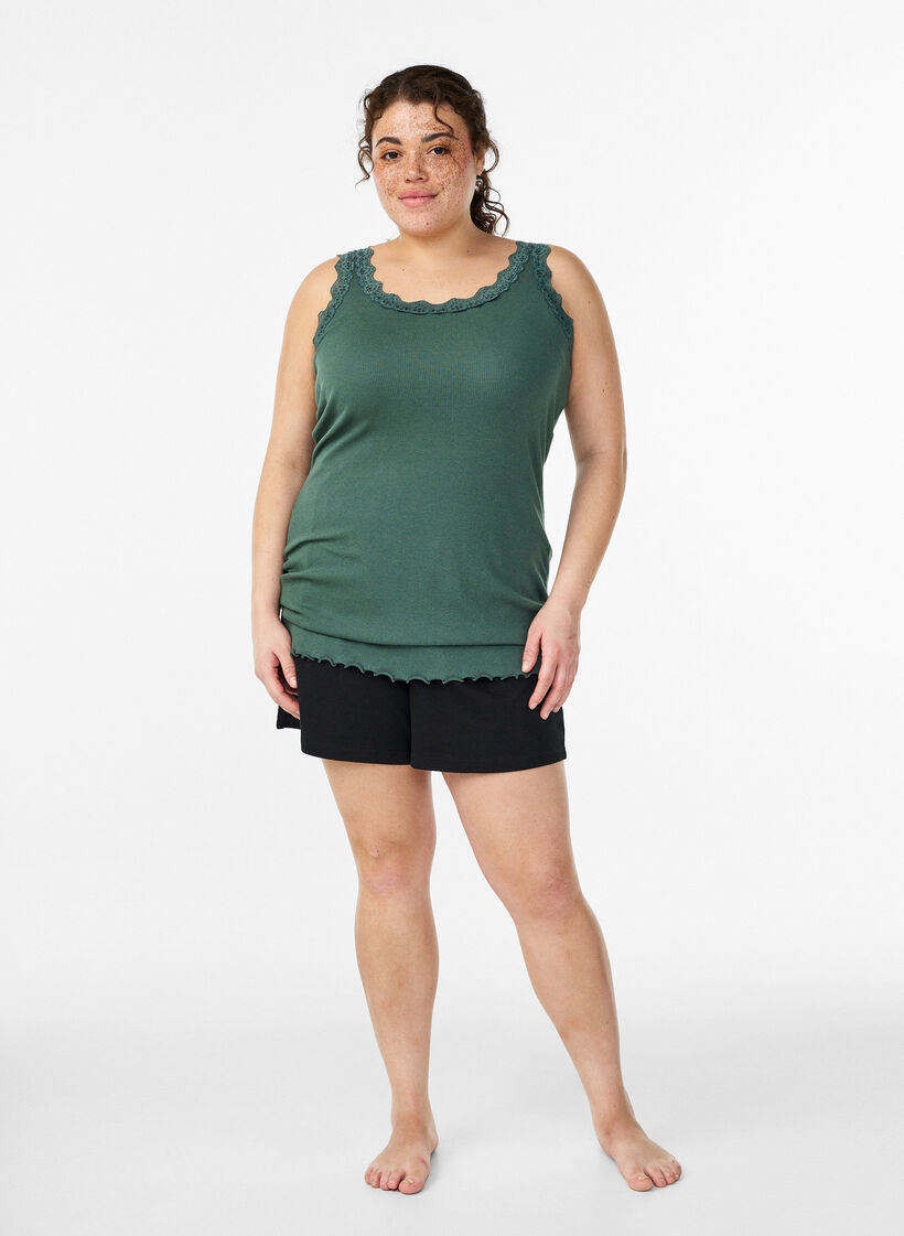 Top met kanten afwerking, Groen, Model image number 1