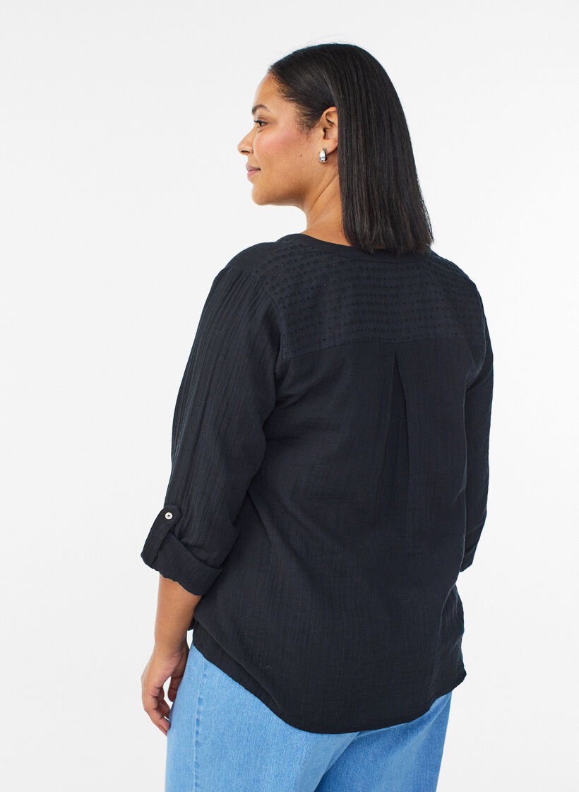 Blouse in katoenen mousseline met broderie anglaise, Zwart, Model image number 2