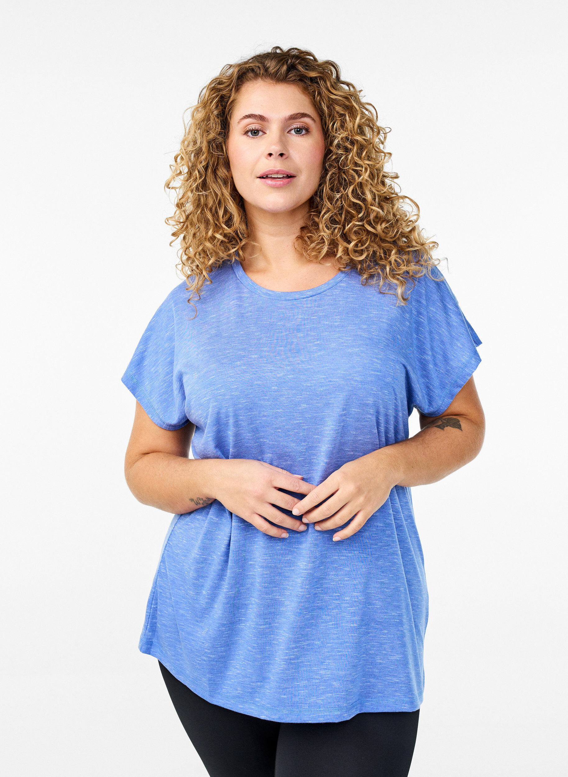 Zizzi Losse workout T-shirt met korte mouwen, Blauw, Model image number 0