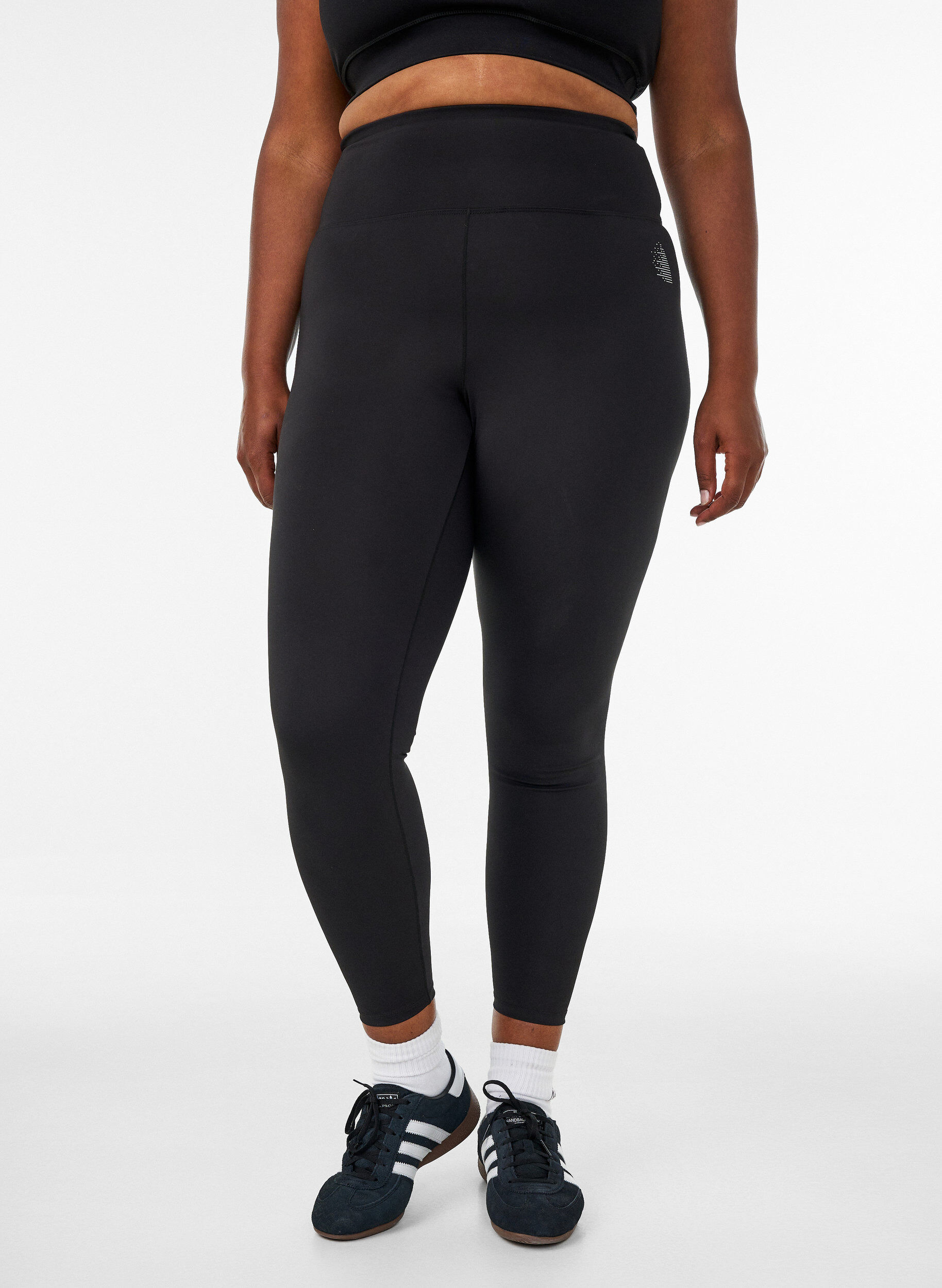 ZizziTrainingspanties met high waist en zak in de tailleband, Zwart, Model image number 2