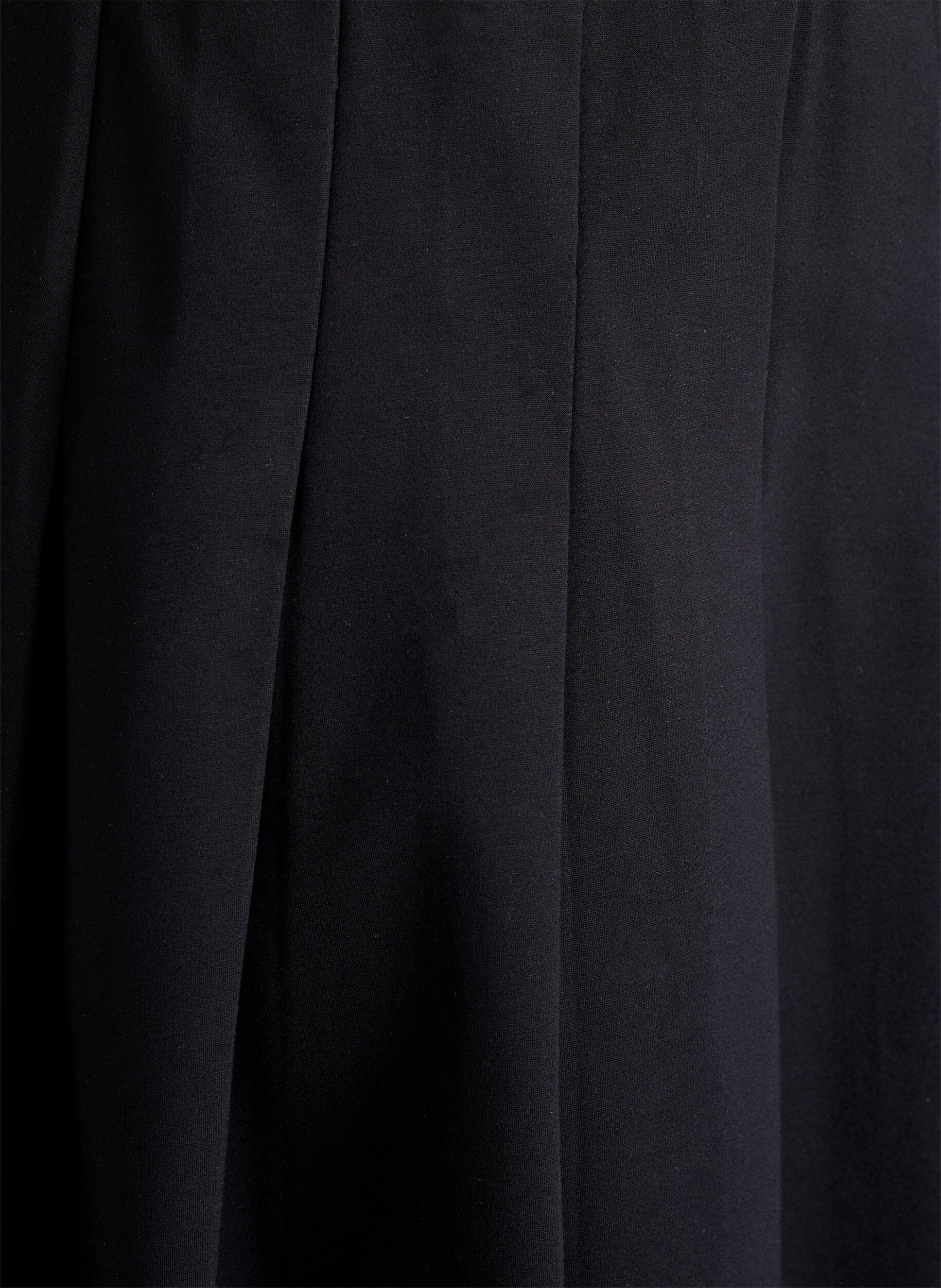 Zizzi Korte geplooide rok met elastische tailleband, Zwart, Packshot image number 2