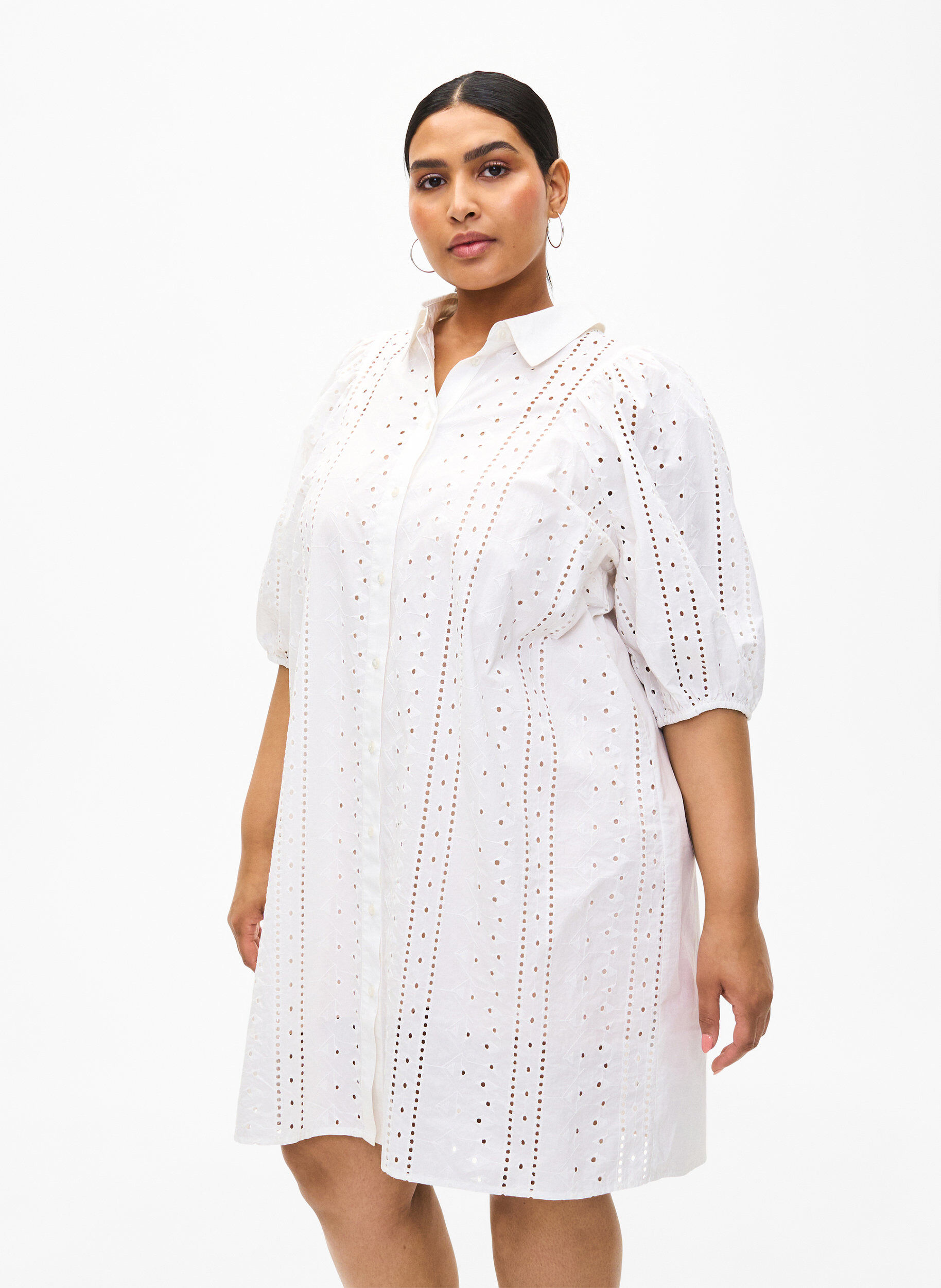 Zizzi Katoenen overhemdjurk met broderie anglaise, Off White, Model image number 0